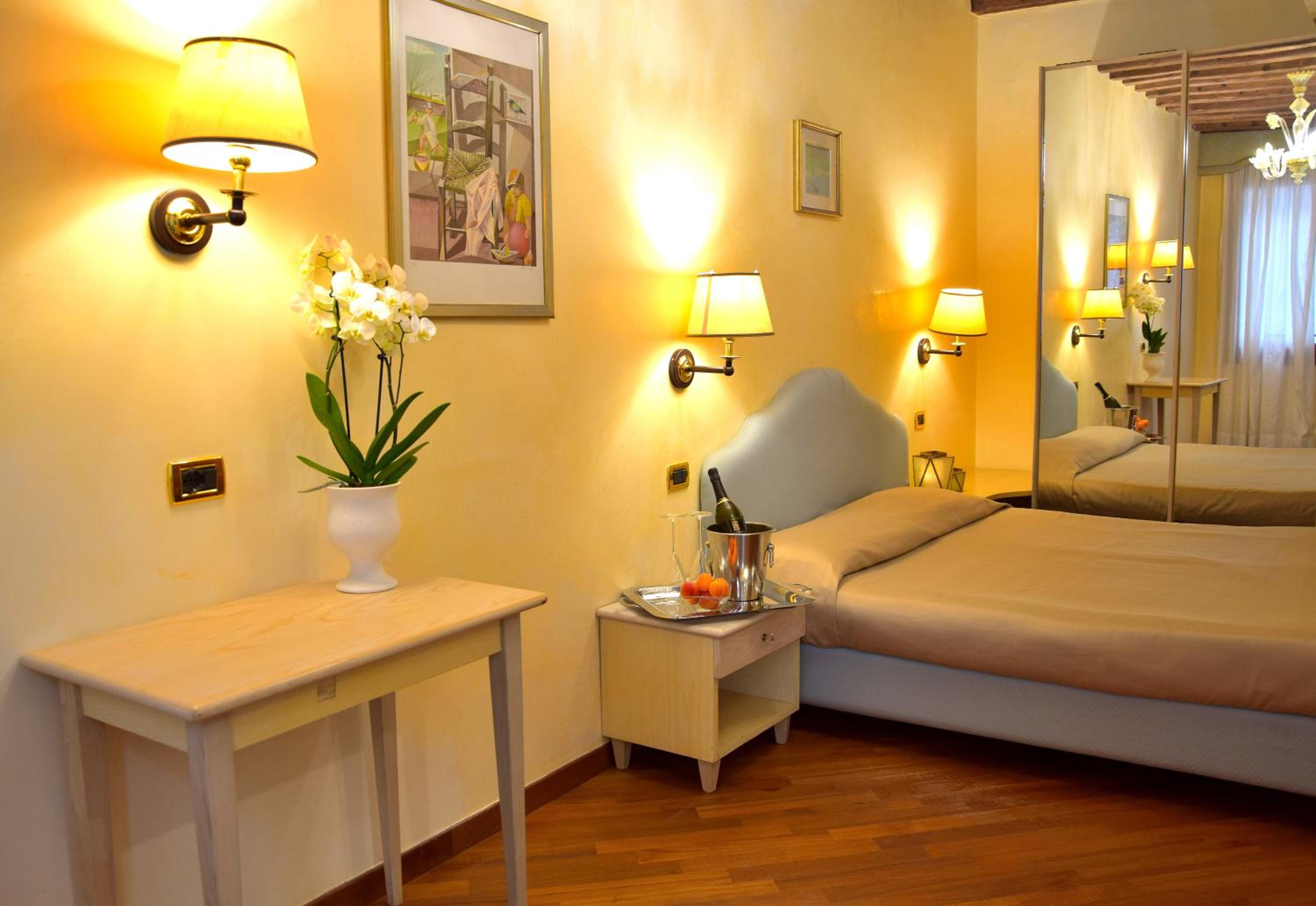Double Or Twin Room photo 1