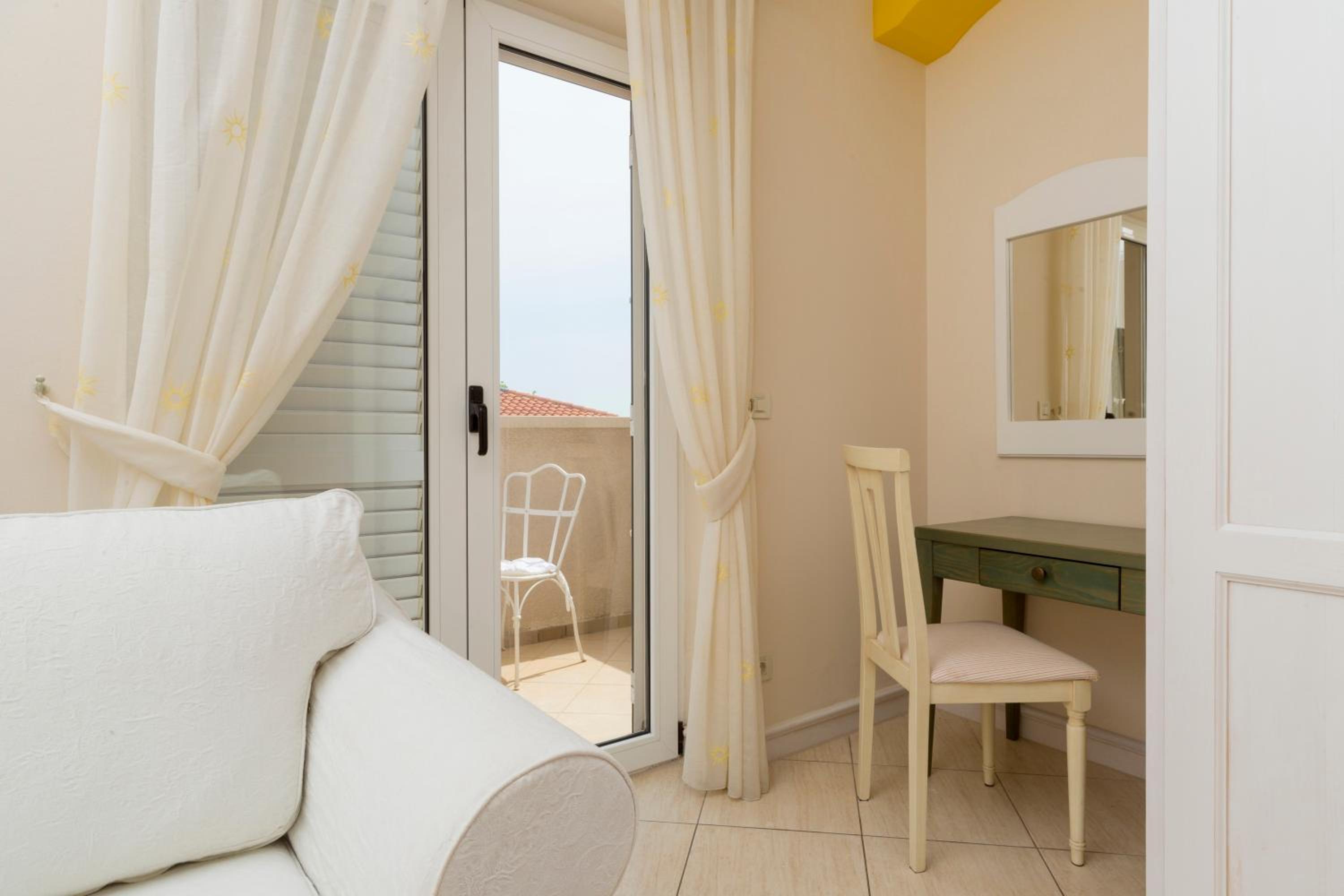 Appartamento Comfort con 1 Camera da Letto e Vista Mare