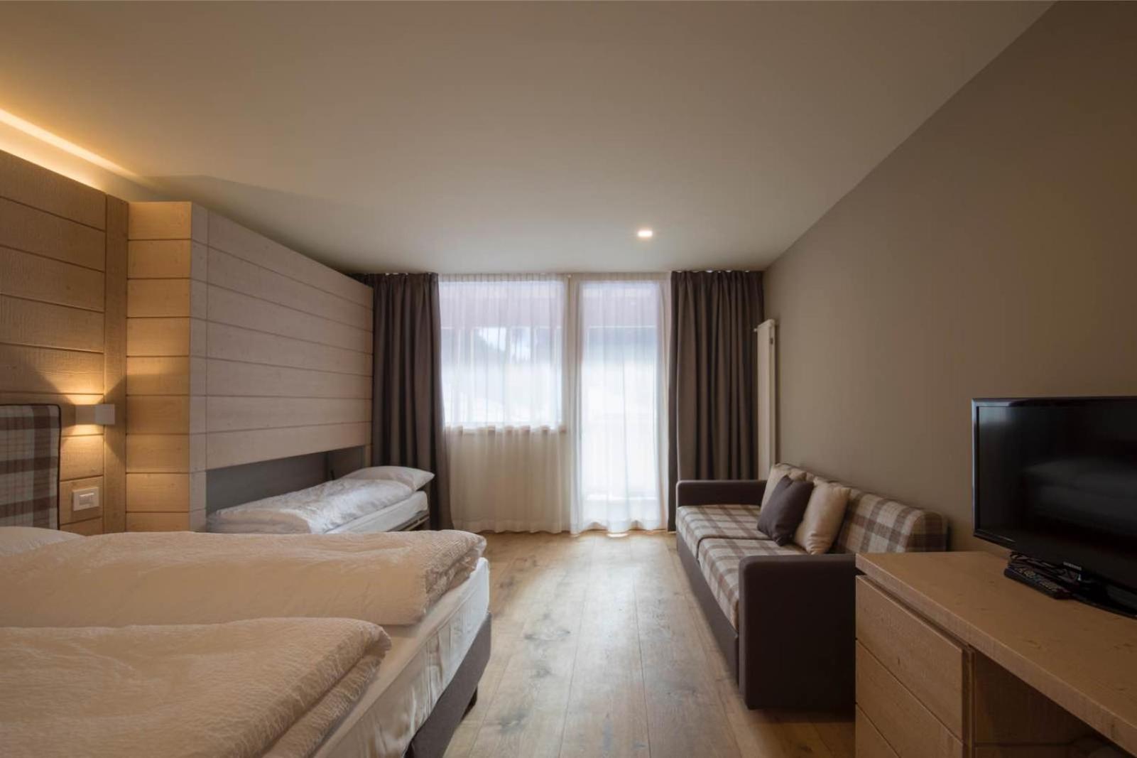 Family Junior Suite photo 2