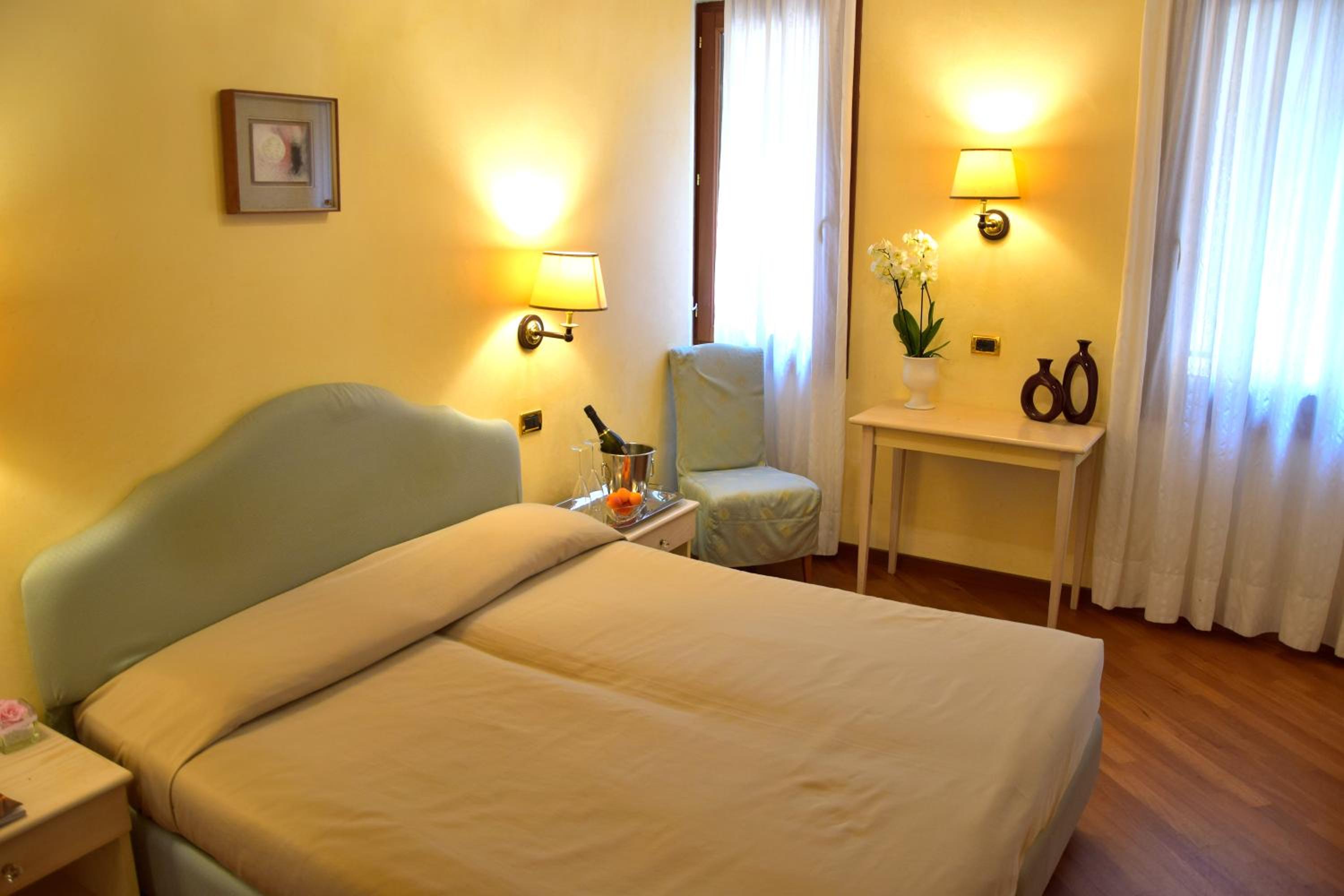 Double Or Twin Room photo 2