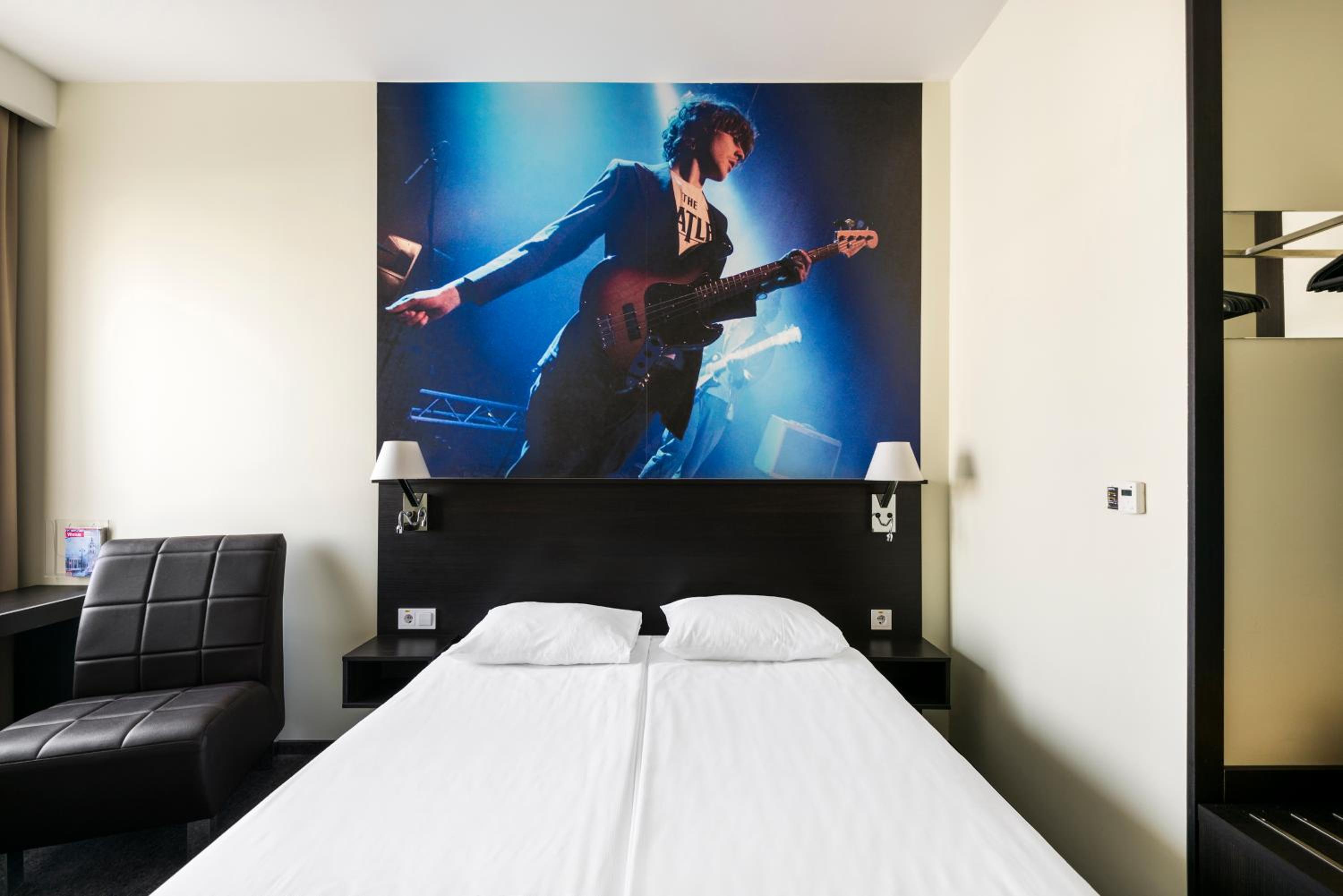 Standard Double Room - Photo 10