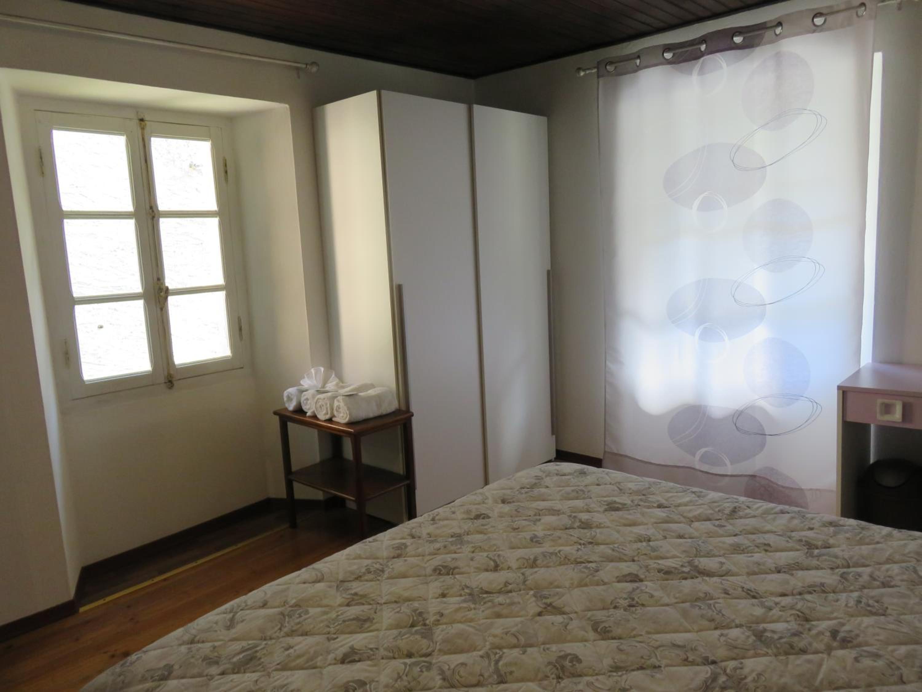 Double Room - Photo 8