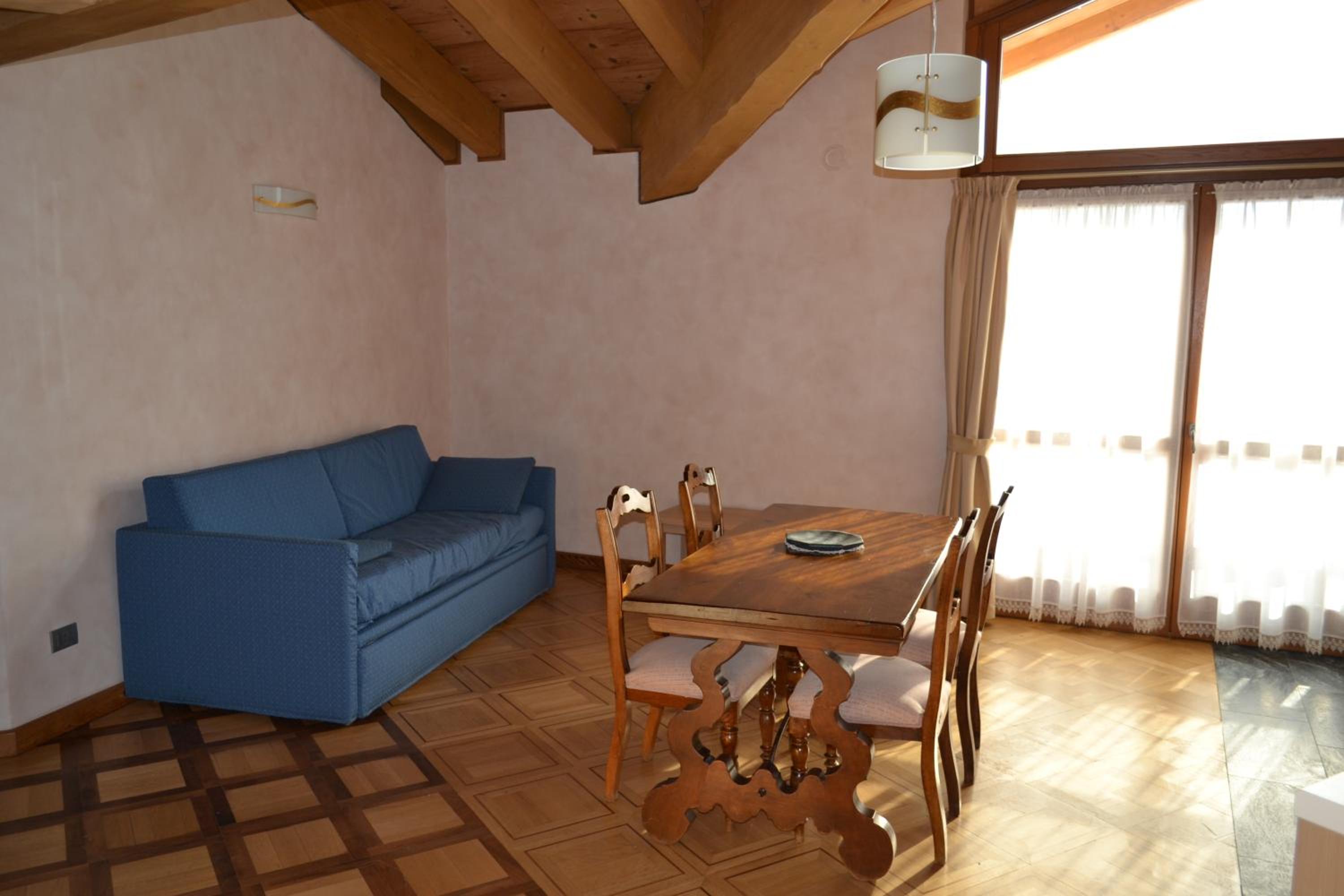 Superior One-Bedroom Apartment photo 2
