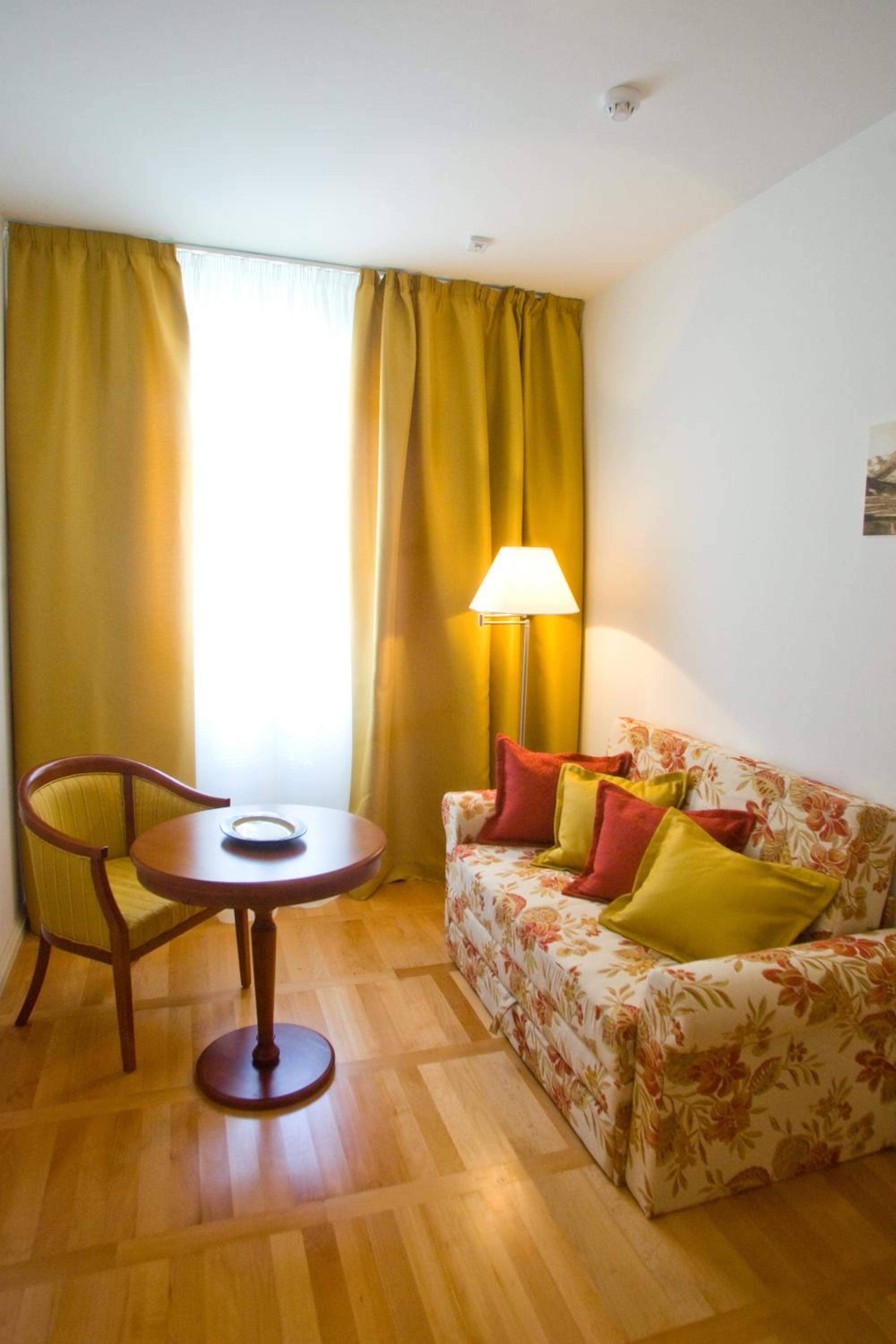 Junior Suite - Photo 6