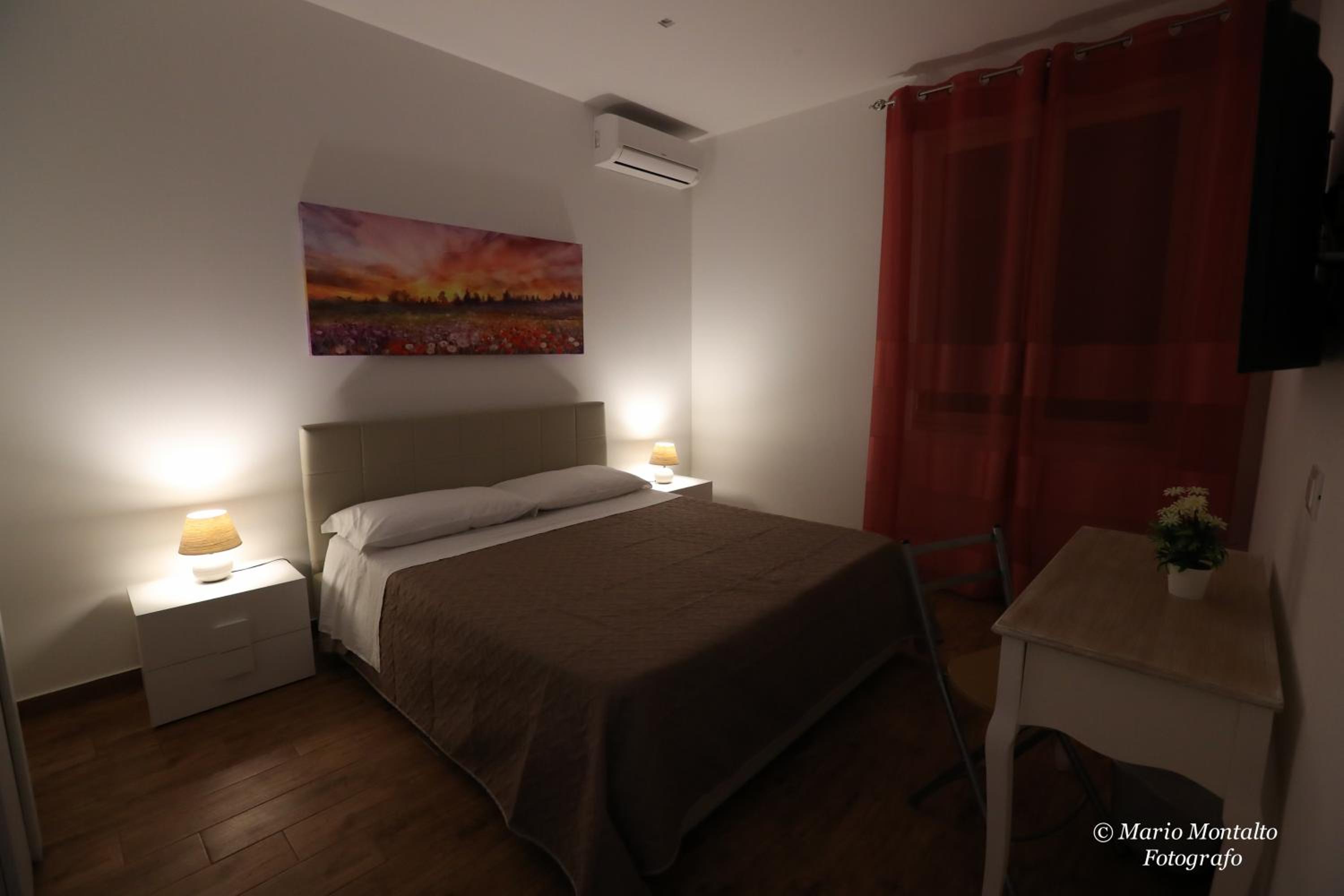 Double Room with Private Bathroom photo 2