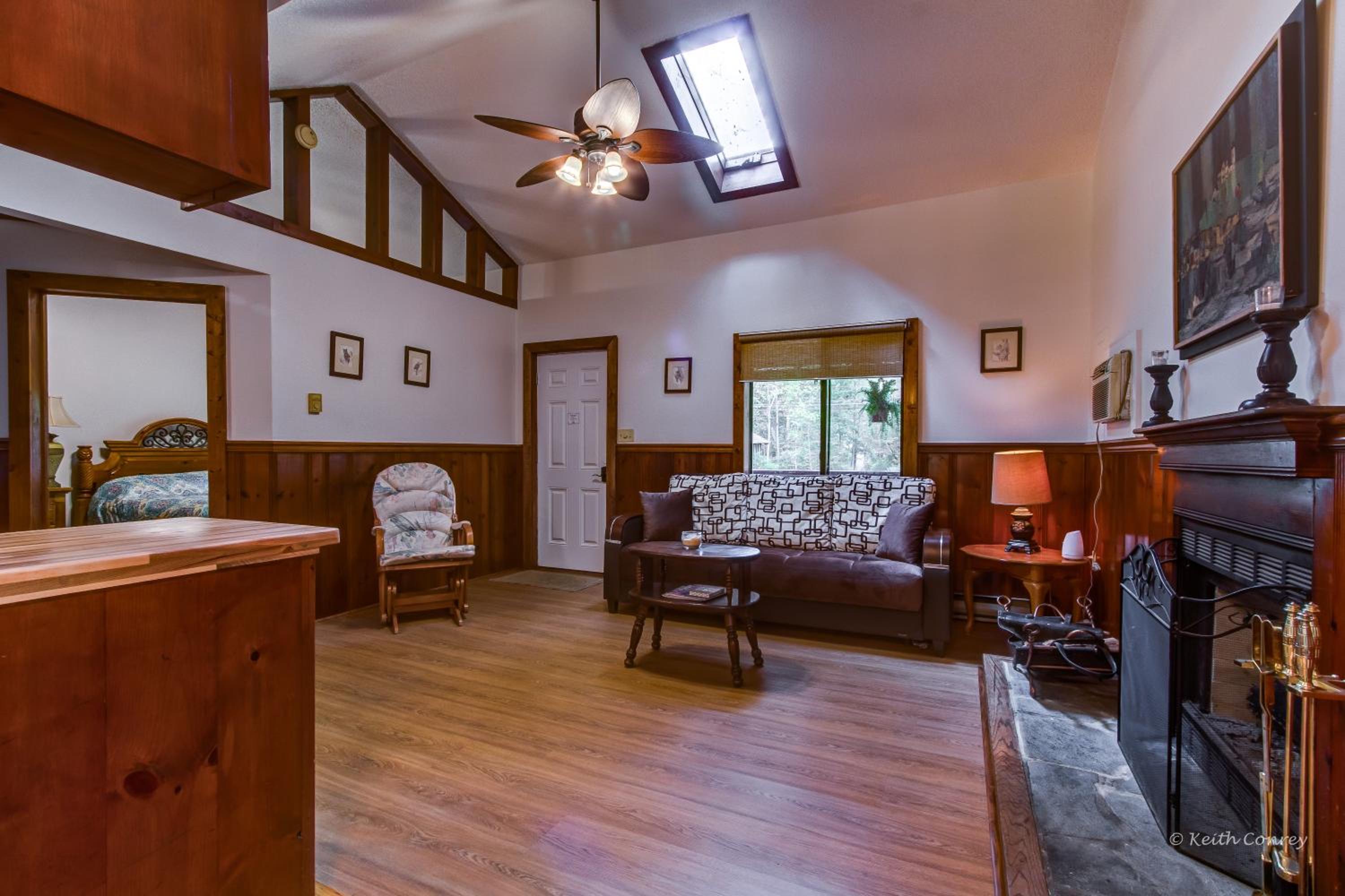 Laurel Cottage photo 1