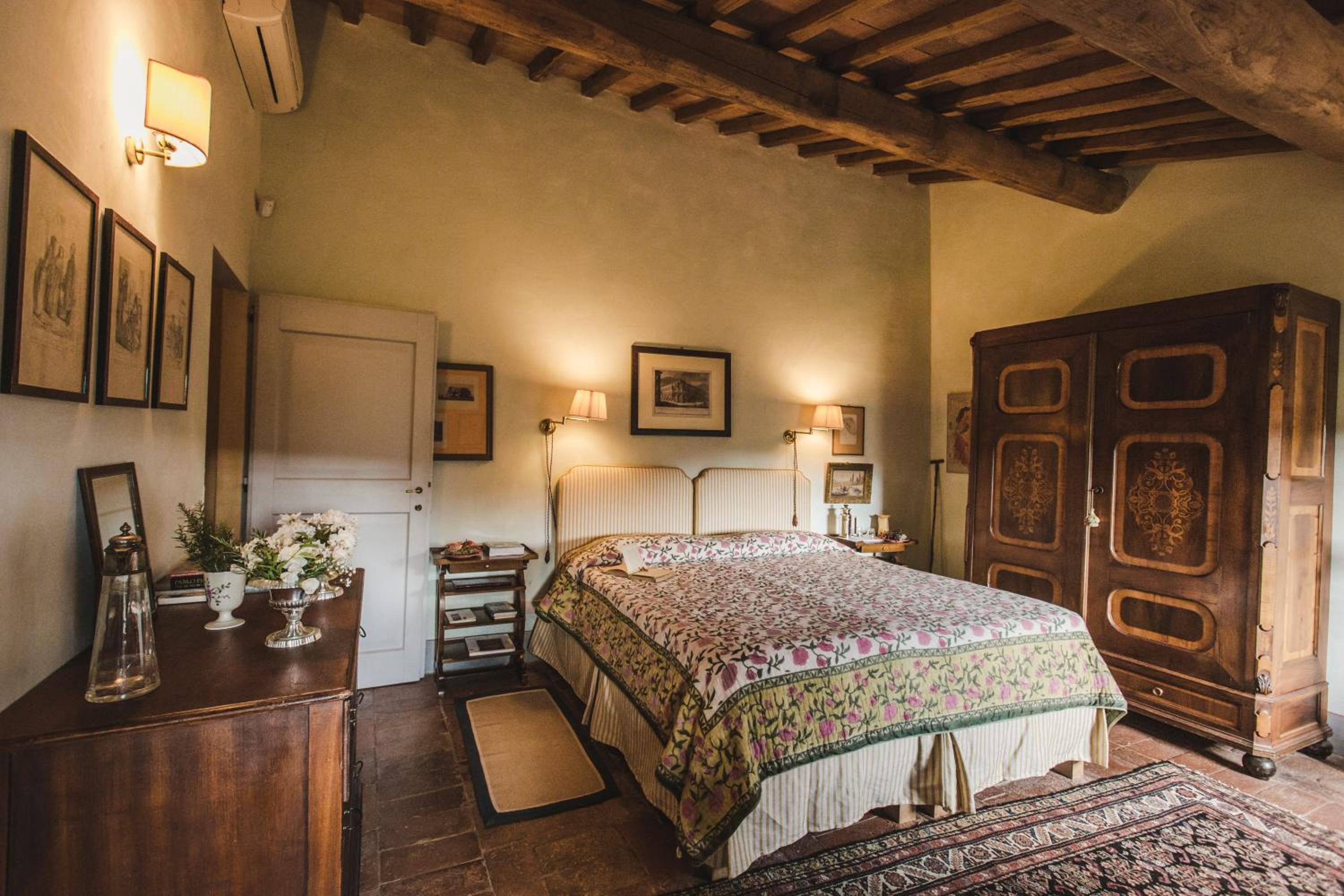 Deluxe Double Room with Bath photo 2