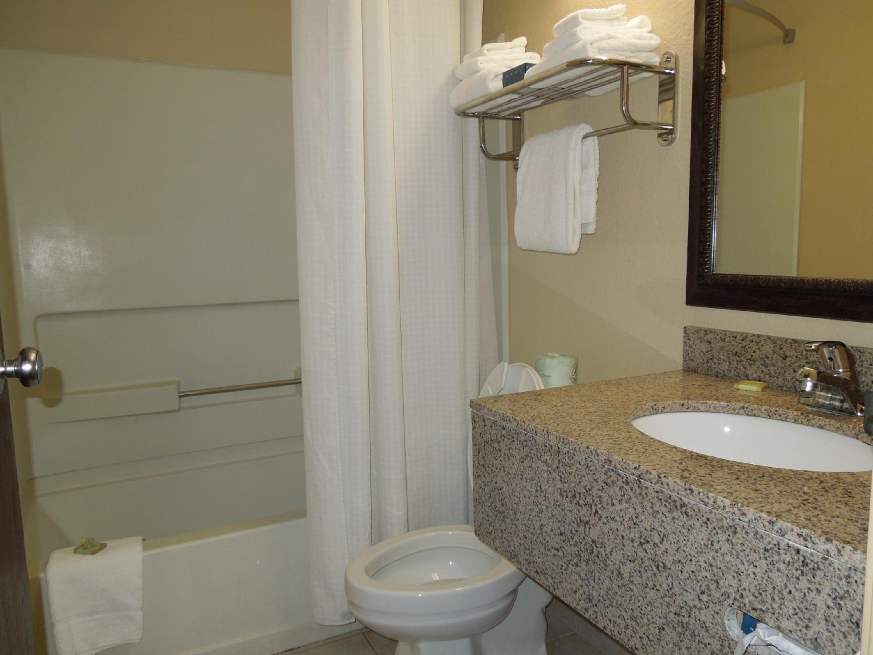 King Room - Non-Smoking - Photo 2