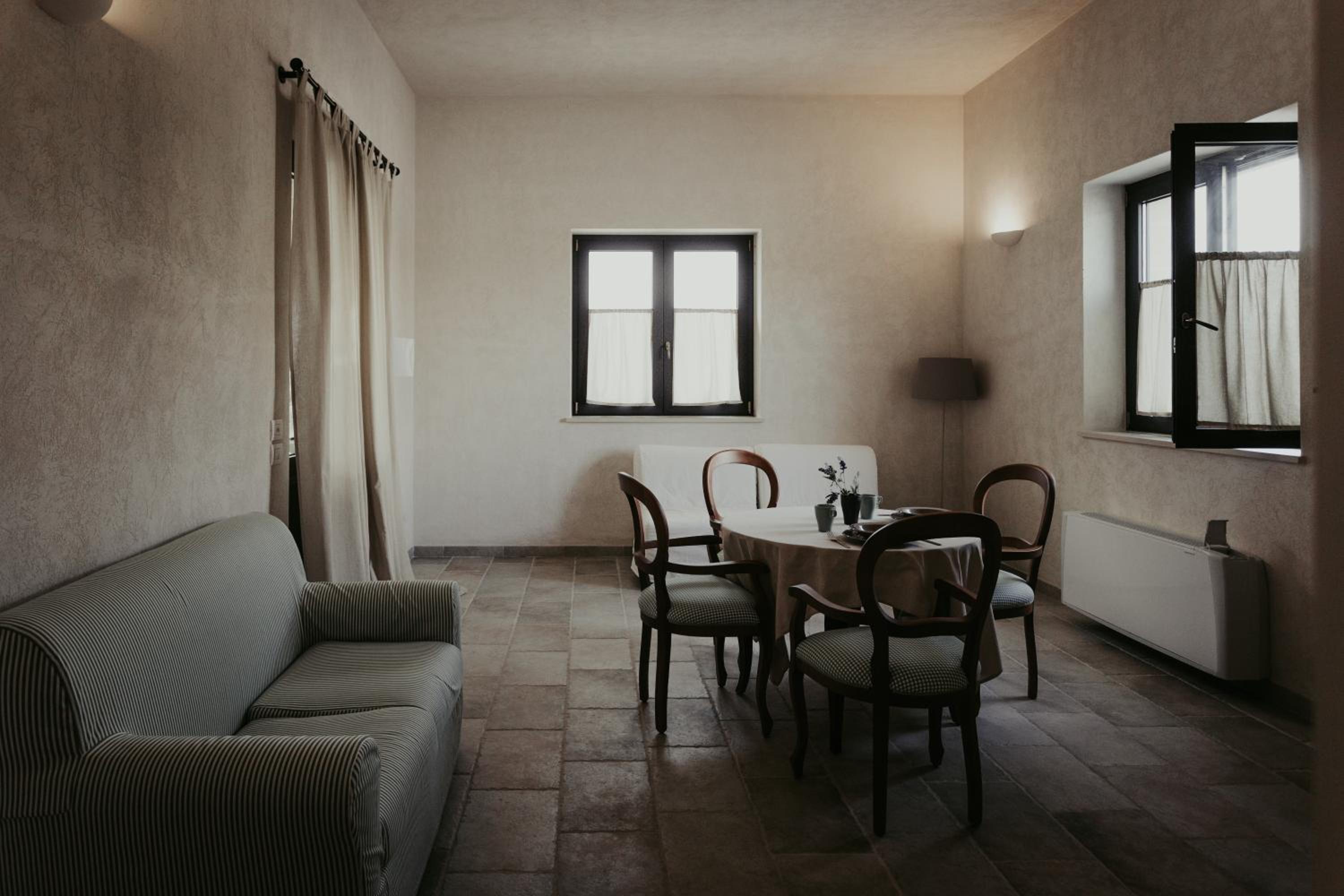 One-Bedroom Apartment with Disability Access  - Photo 7