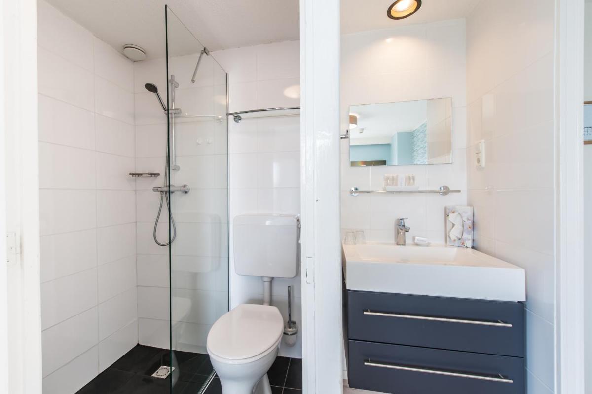 Small Double Room - Photo 4