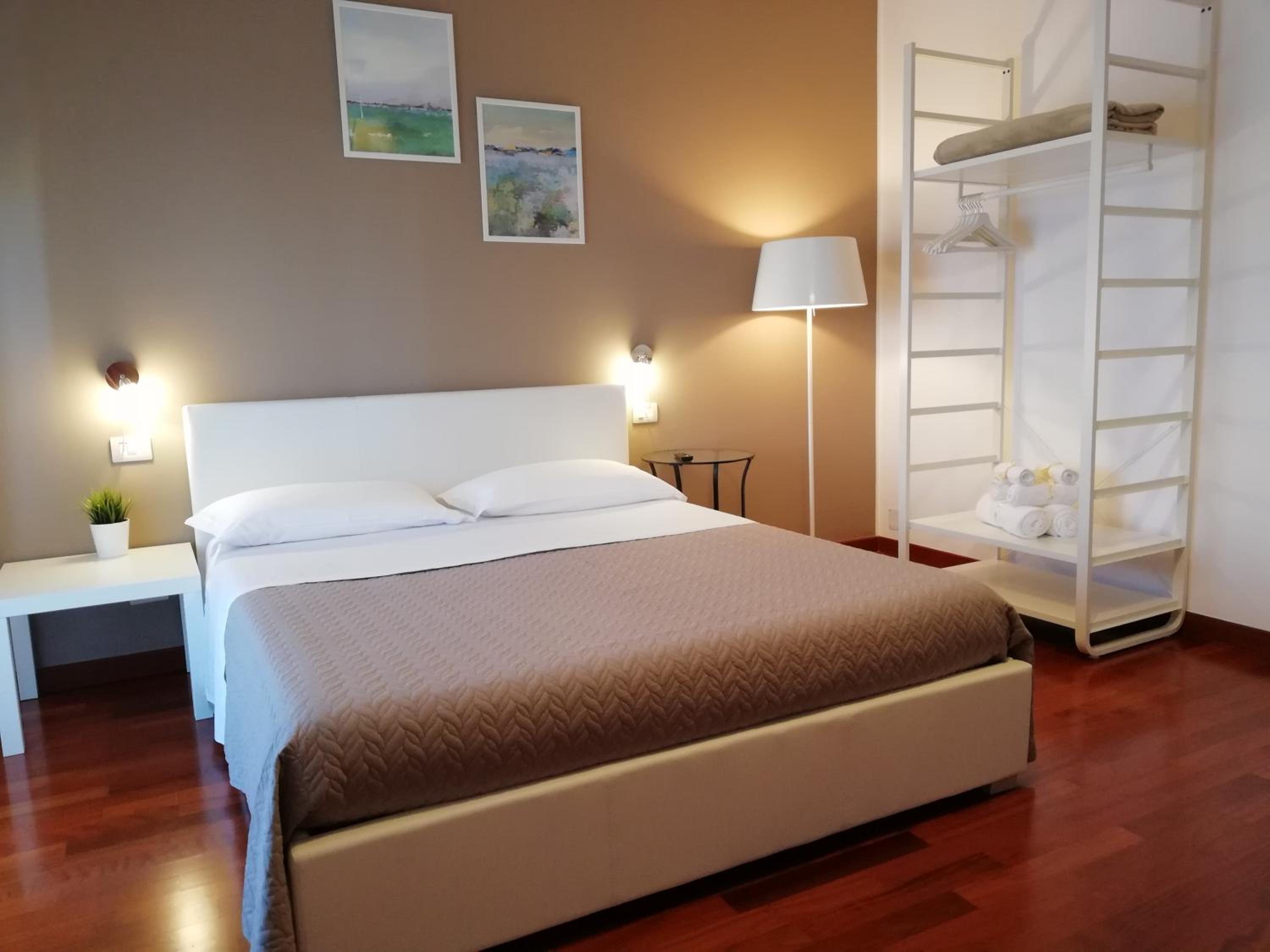 Double Room with Balcony photo 3