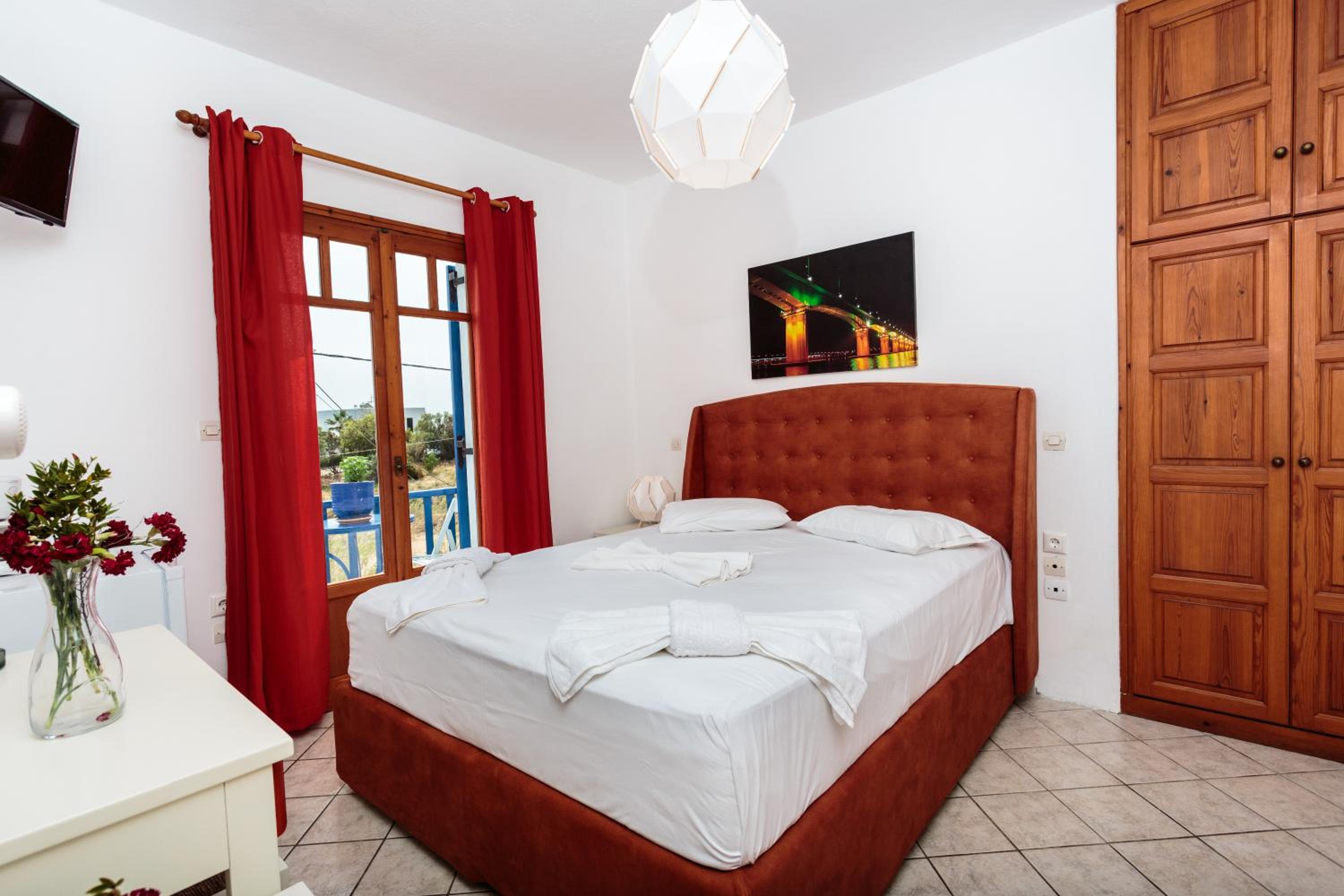 Double or Twin Room with Sea View