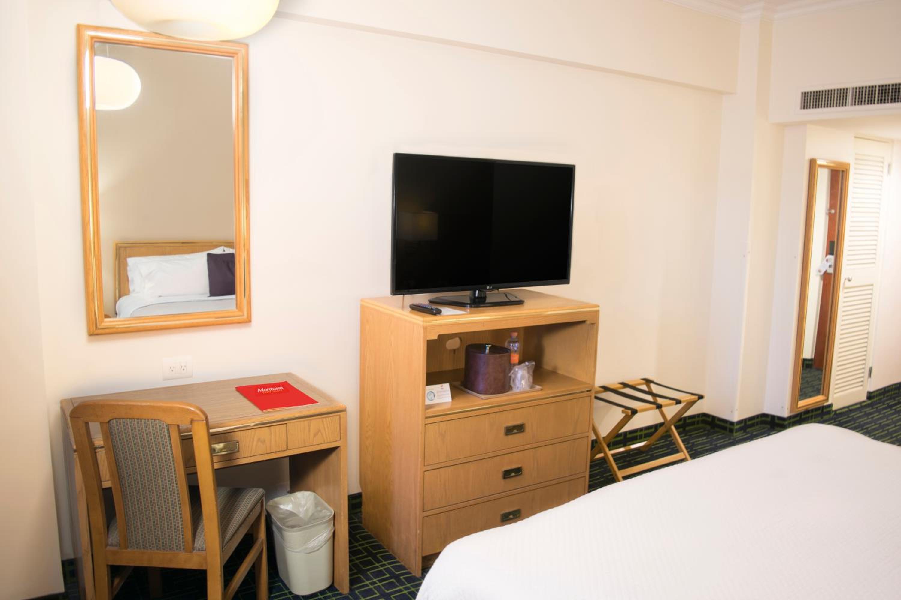 Superior King Room - Photo 2