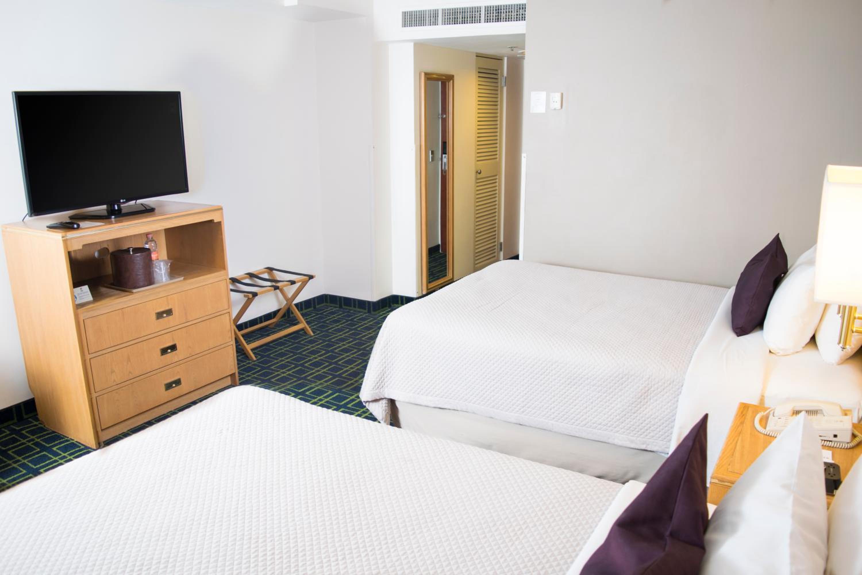 Superior Double Room with Two Double Beds - Photo 1