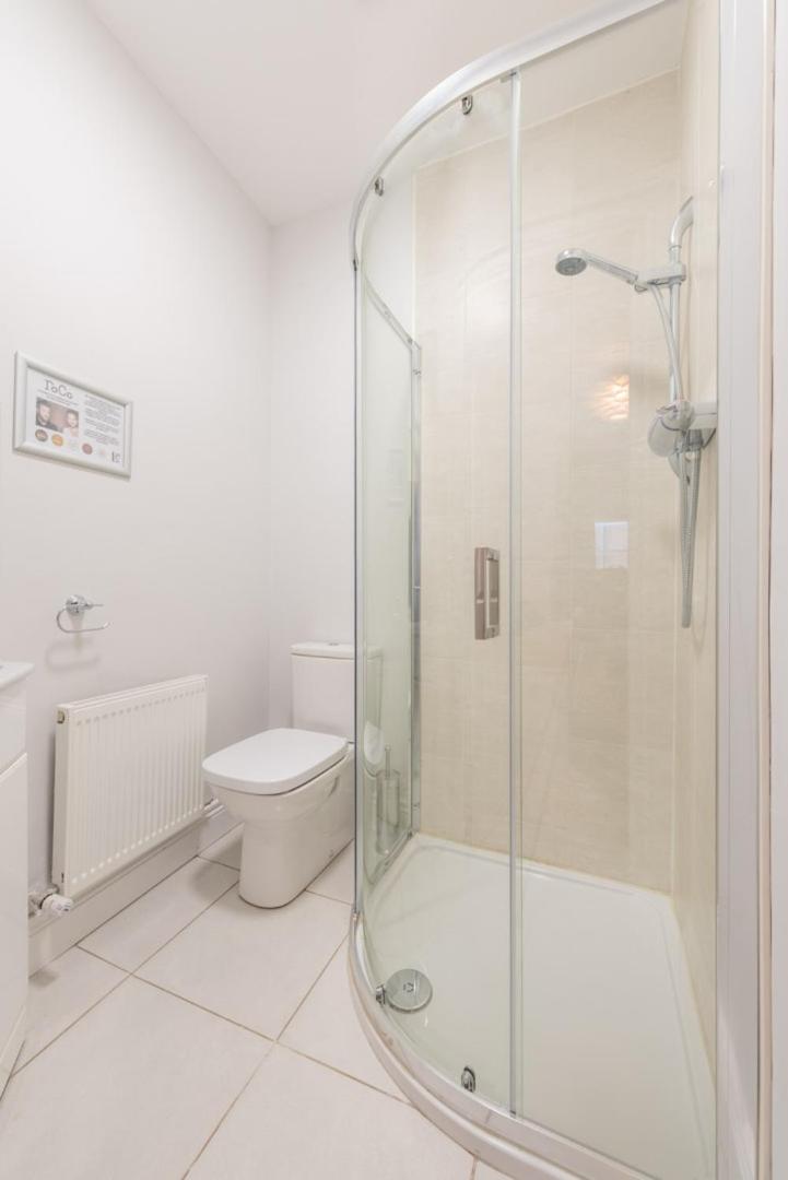 Superior One-Bedroom Apartment (4 Adults) - Photo 2