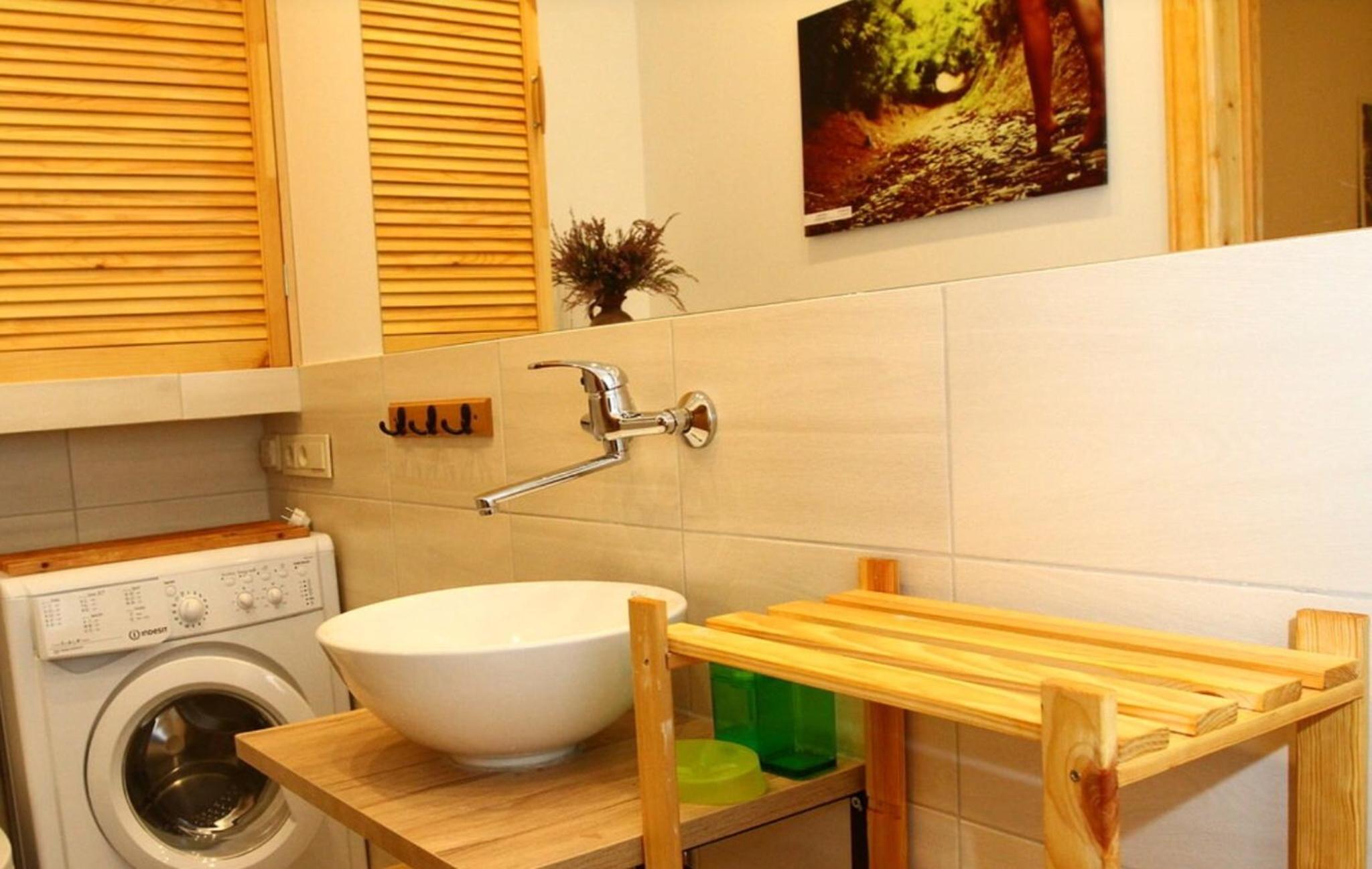 Studio Apartment photo 1