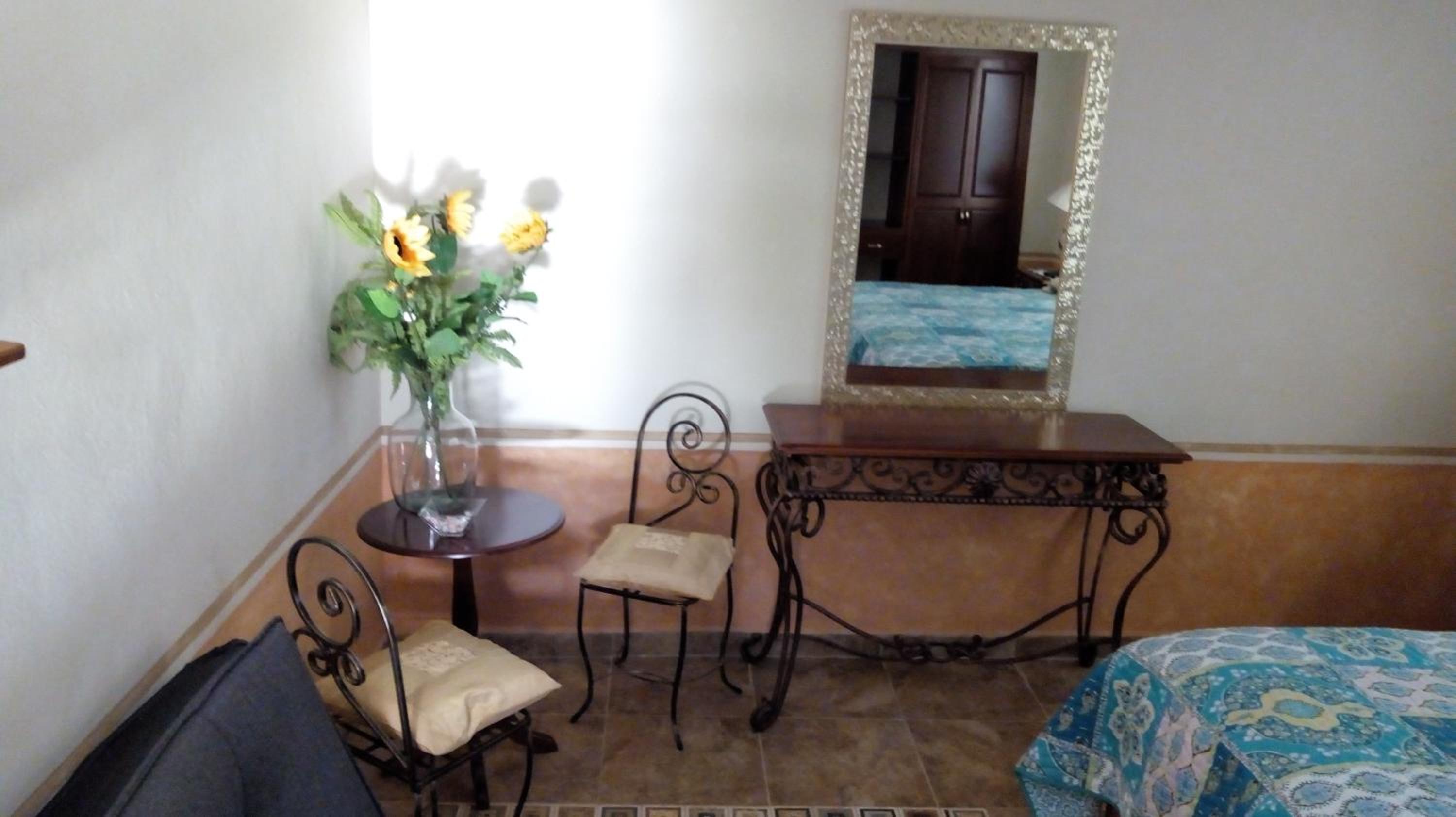 King Room With Sofa Bed photo 3