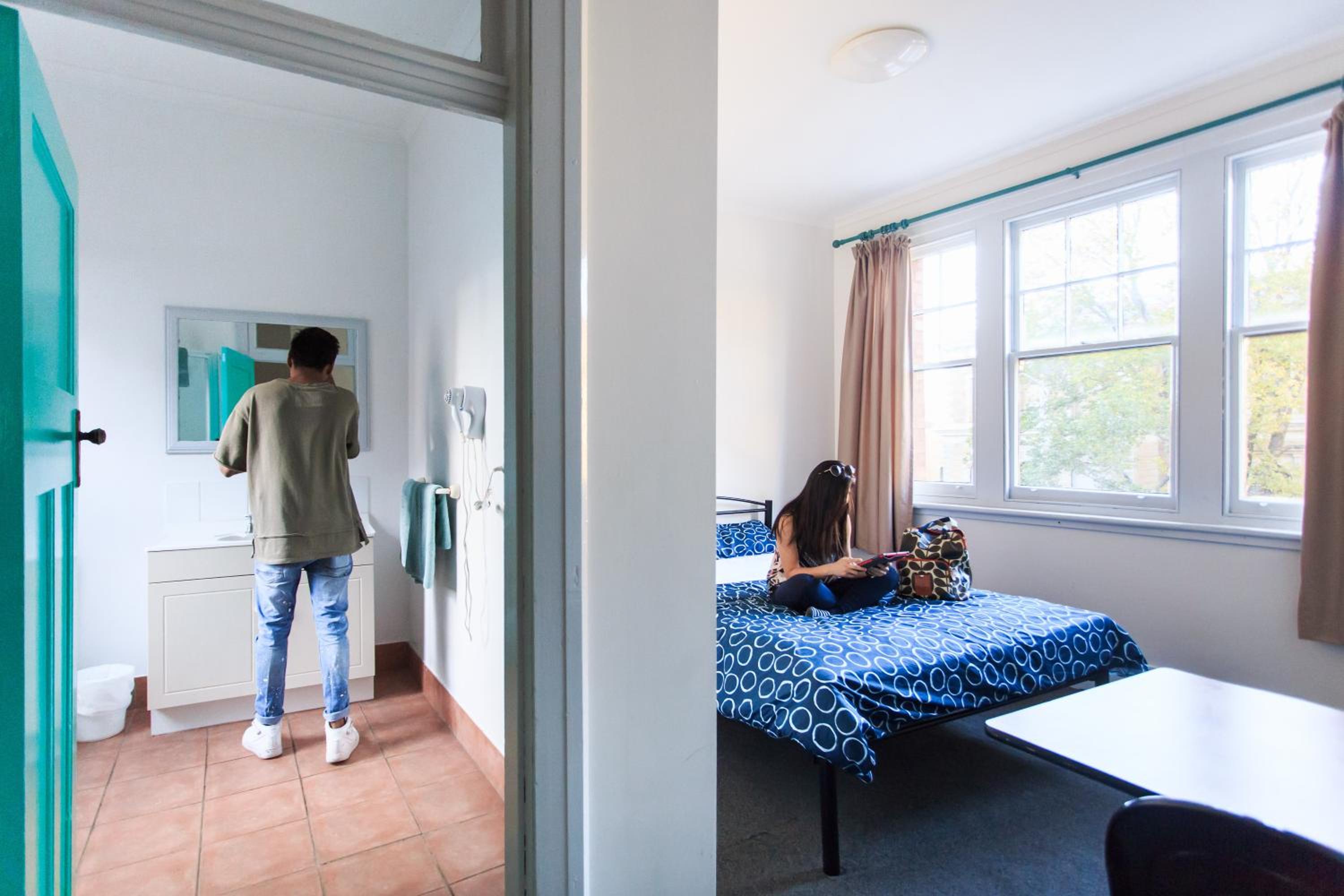 Double Room with Private Bathroom photo 2