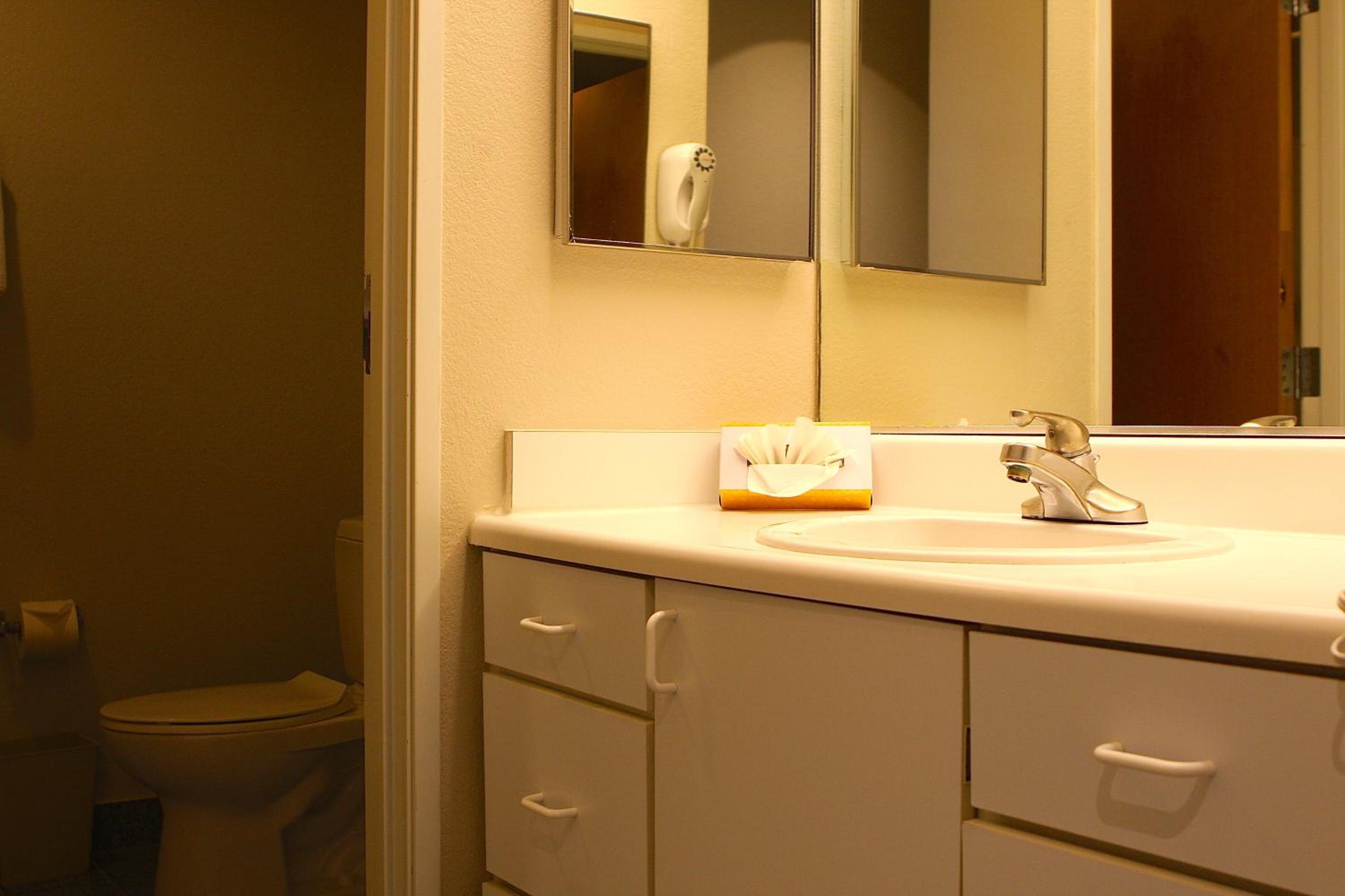 Executive Two Queen Beds Room photo 3