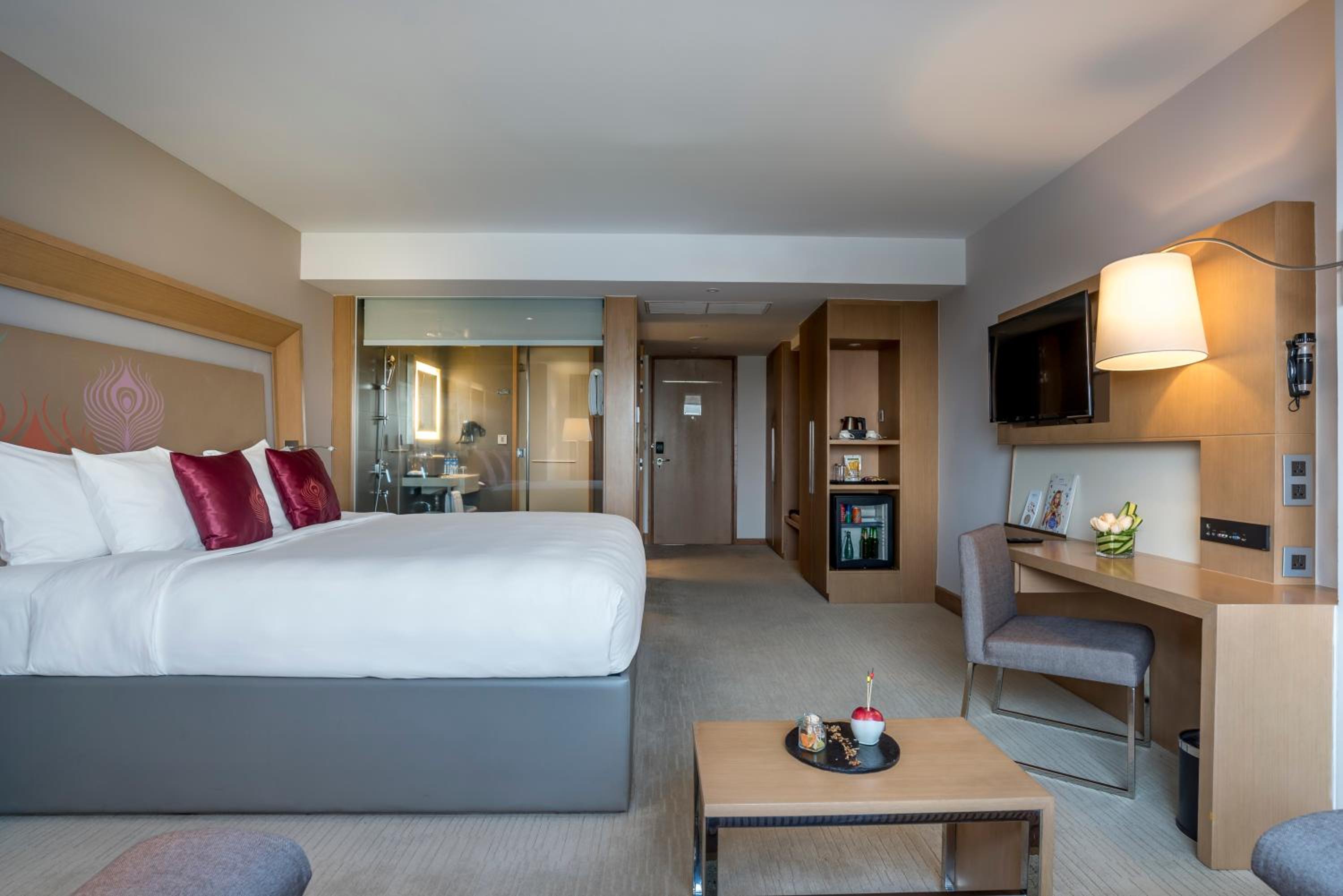 Deluxe King Room with Sofa