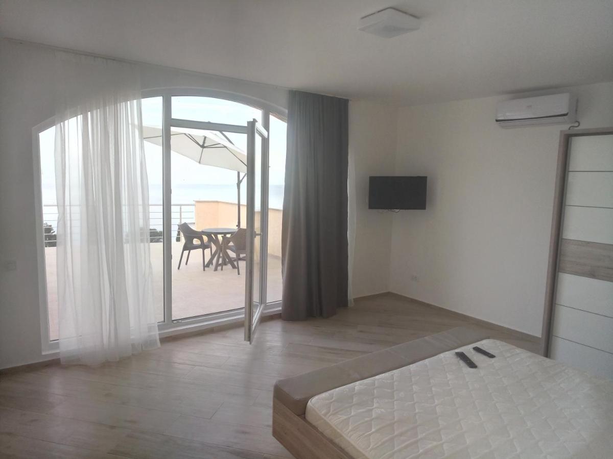 Studio Apartment with Sea View