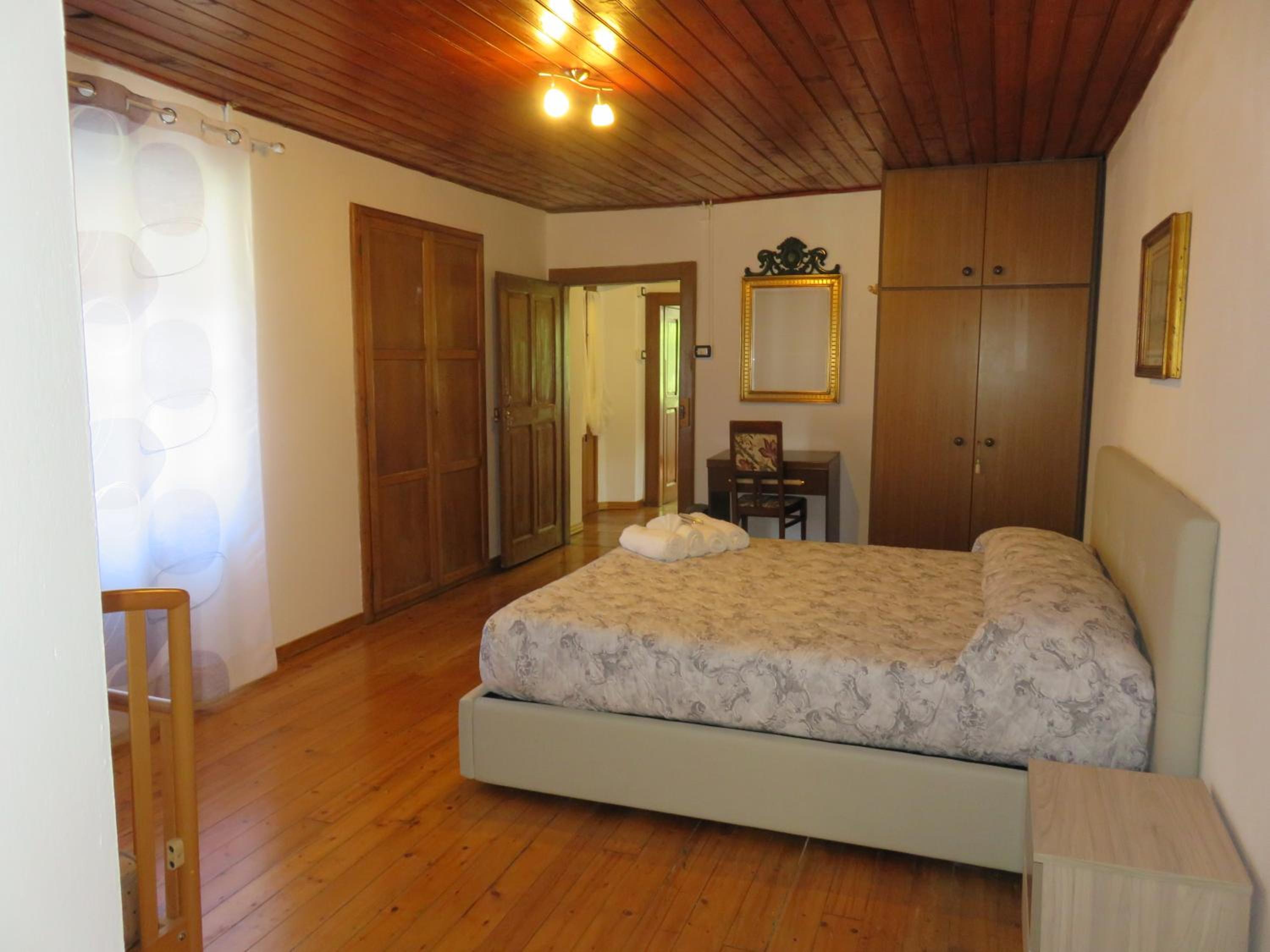 Family Room With Private Bathroom photo 1
