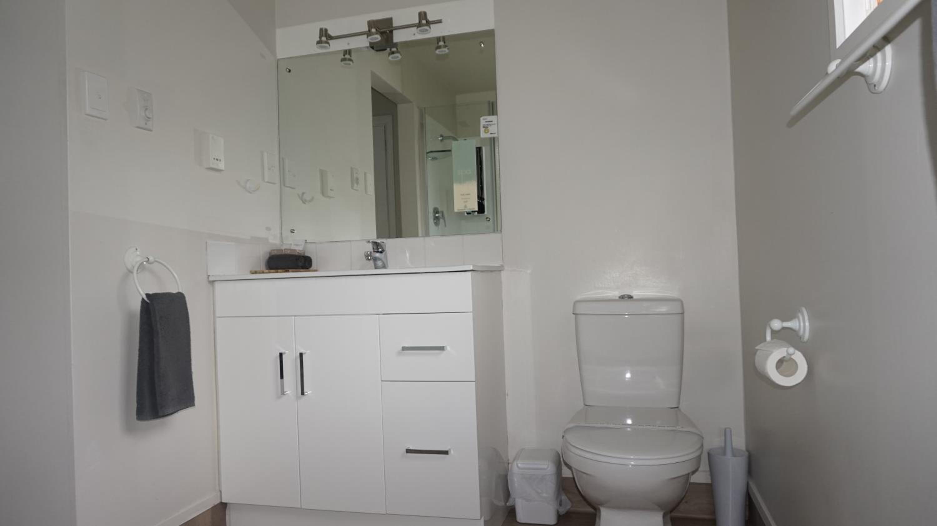 Two-Bedroom Family Apartment - Photo 6