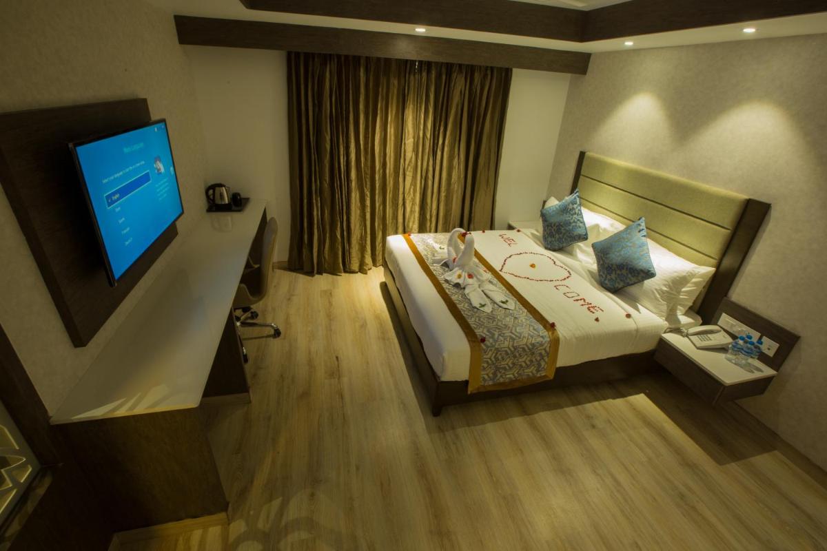Large Double Room photo 1