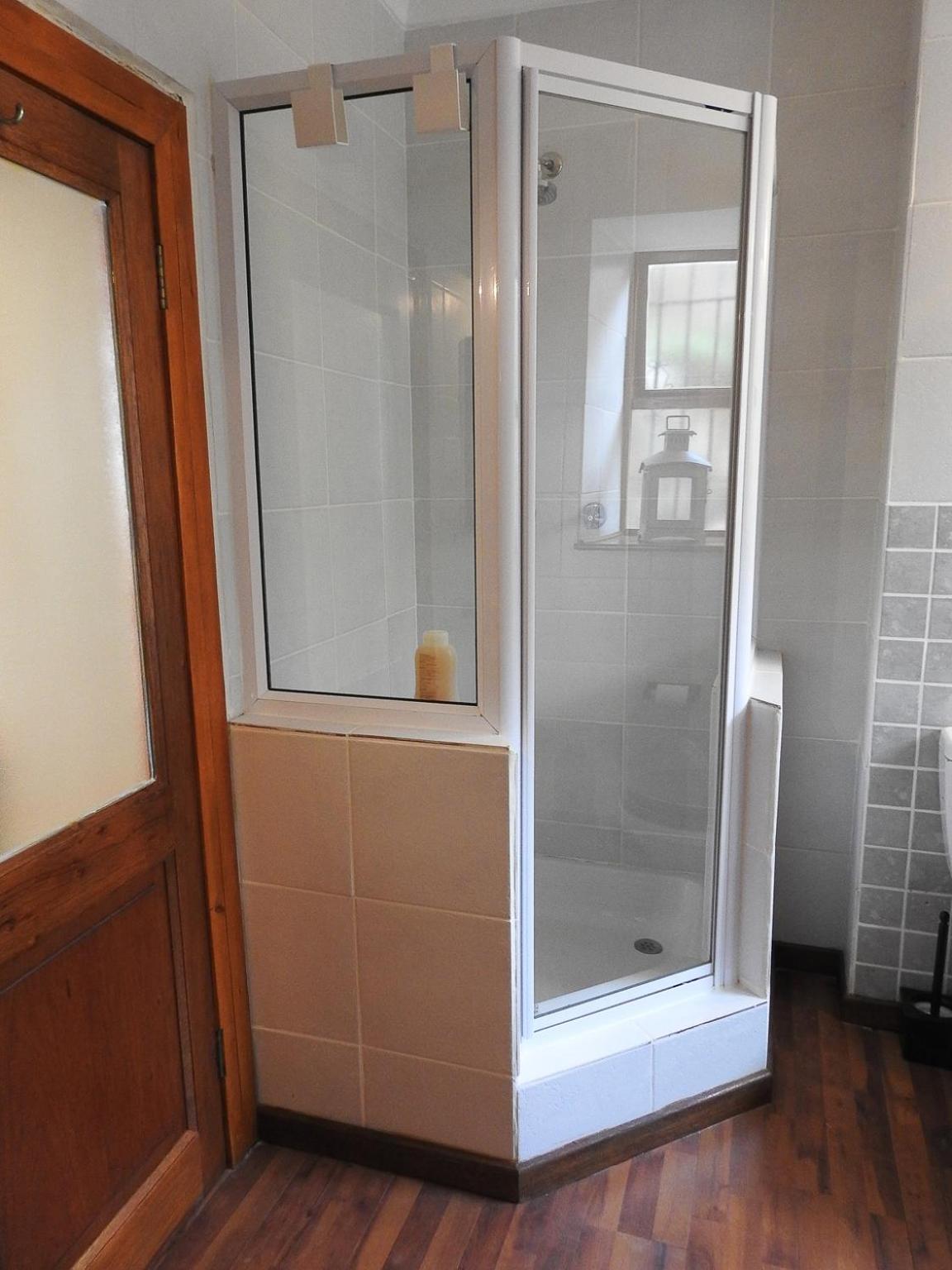  Double Room - Photo 9