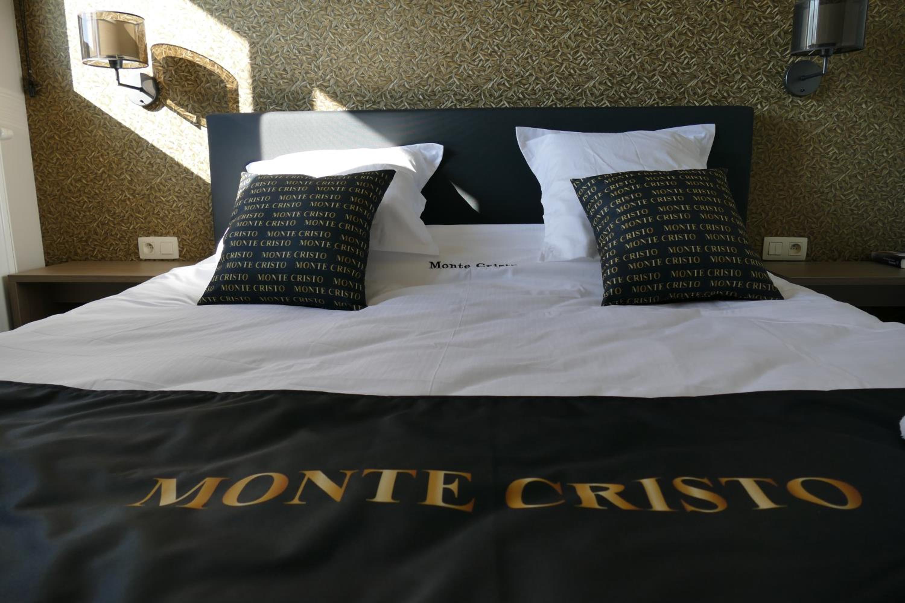 Deluxe Double Room - Photo 8