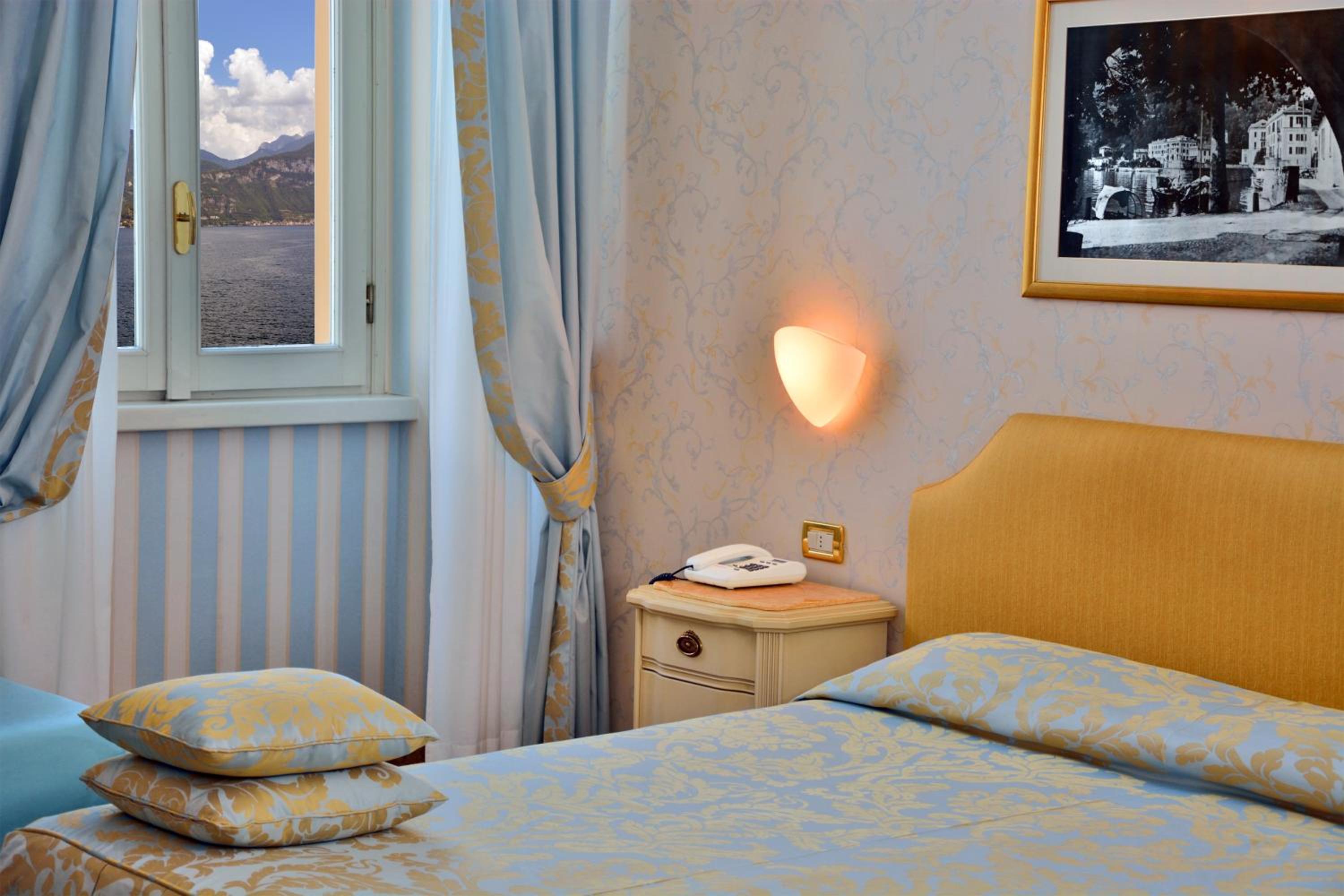 Superior Double or Twin Room with Lake View