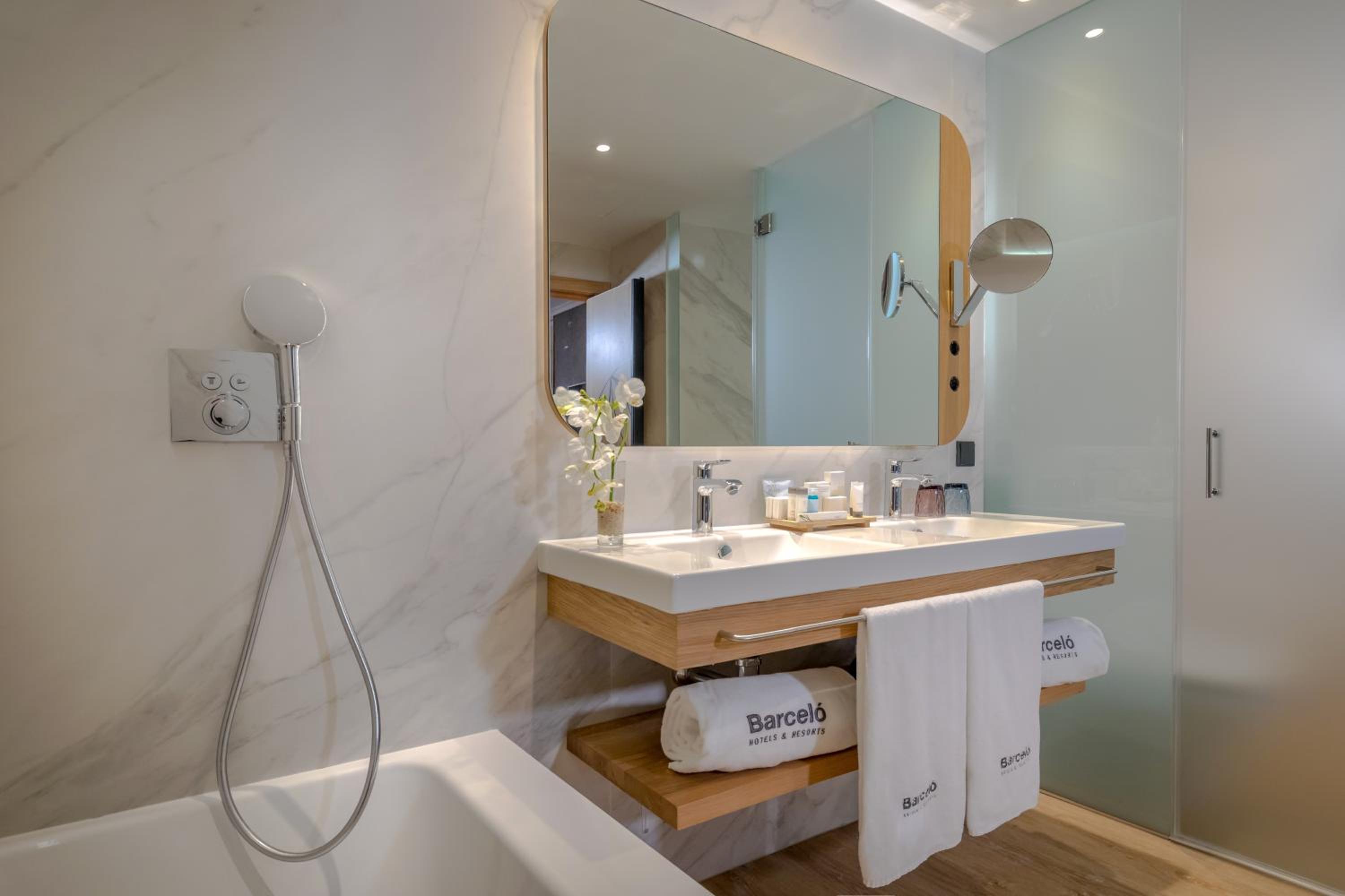 Junior Suite - Photo 7
