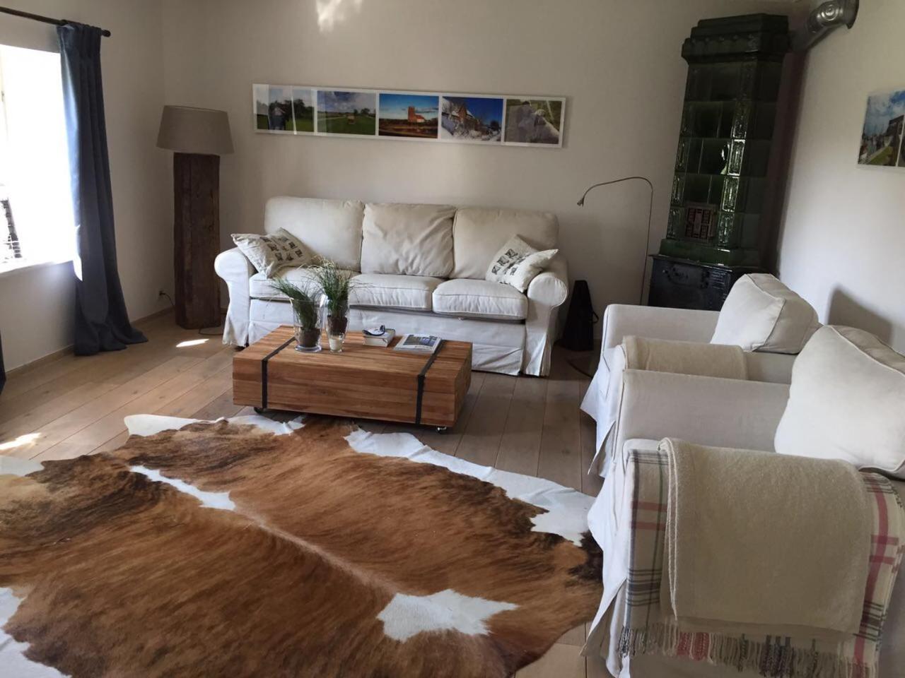 Superior One-Bedroom Apartment