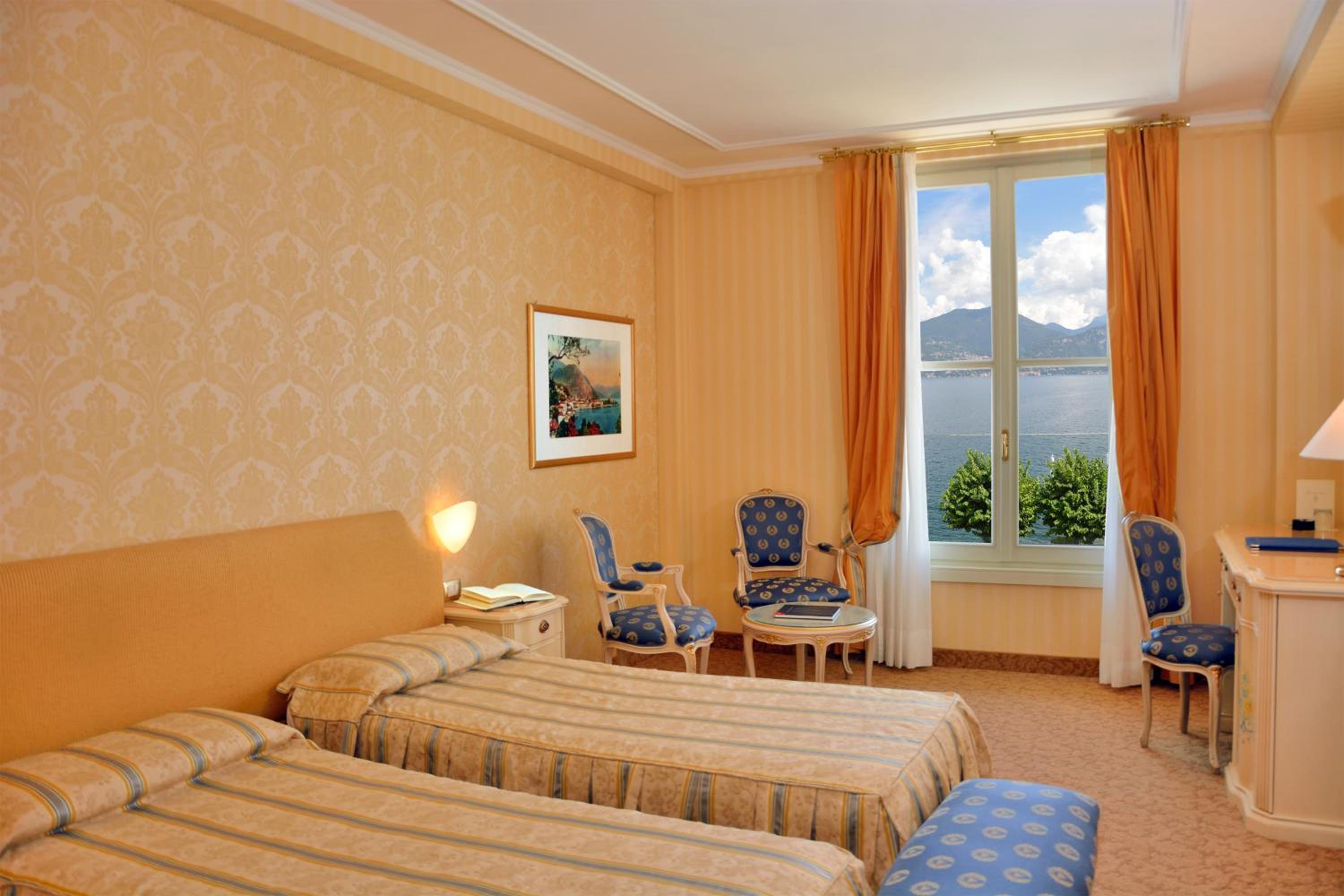 Superior Room with Balcony and Lake View
