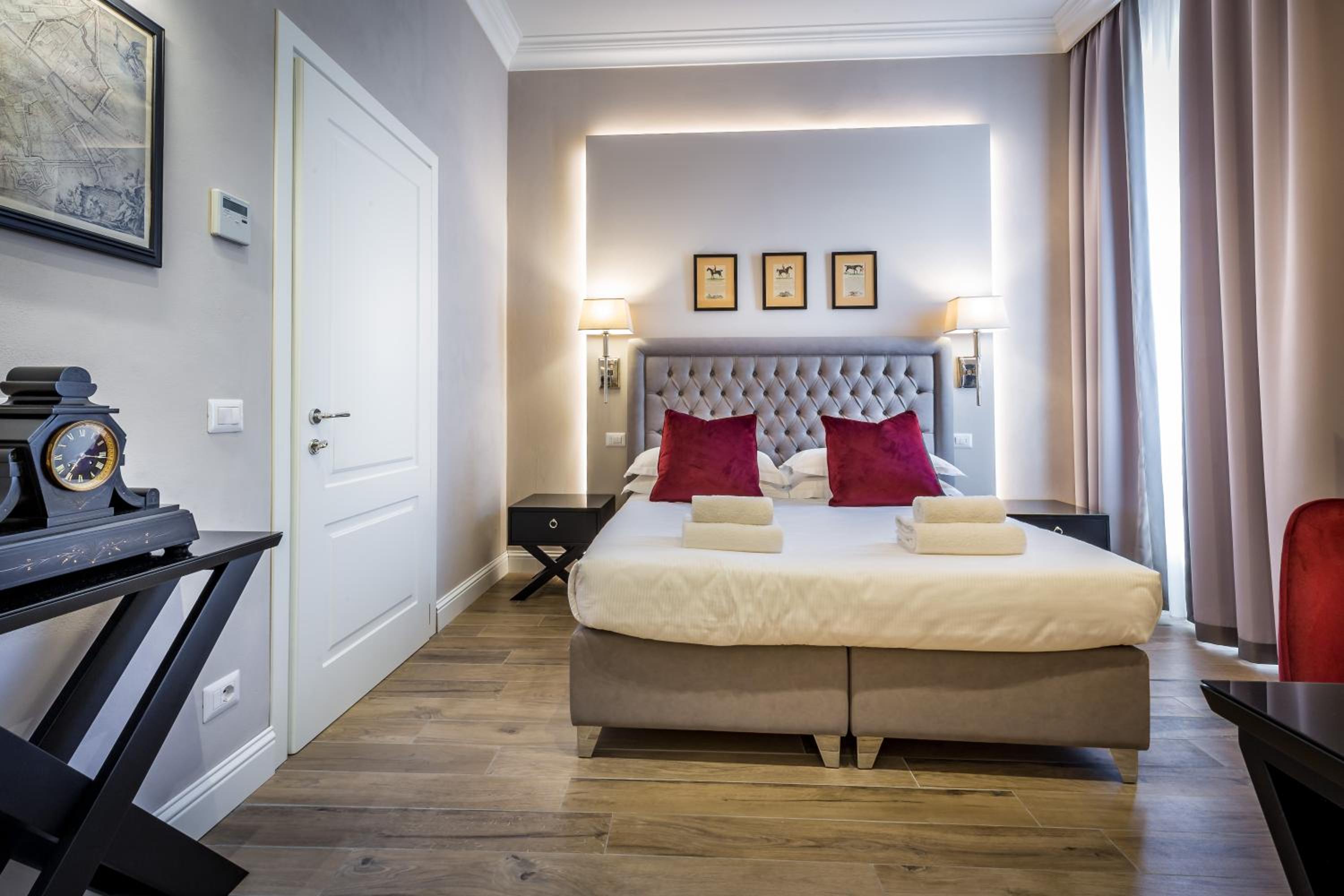 Double or Twin Room photo 2