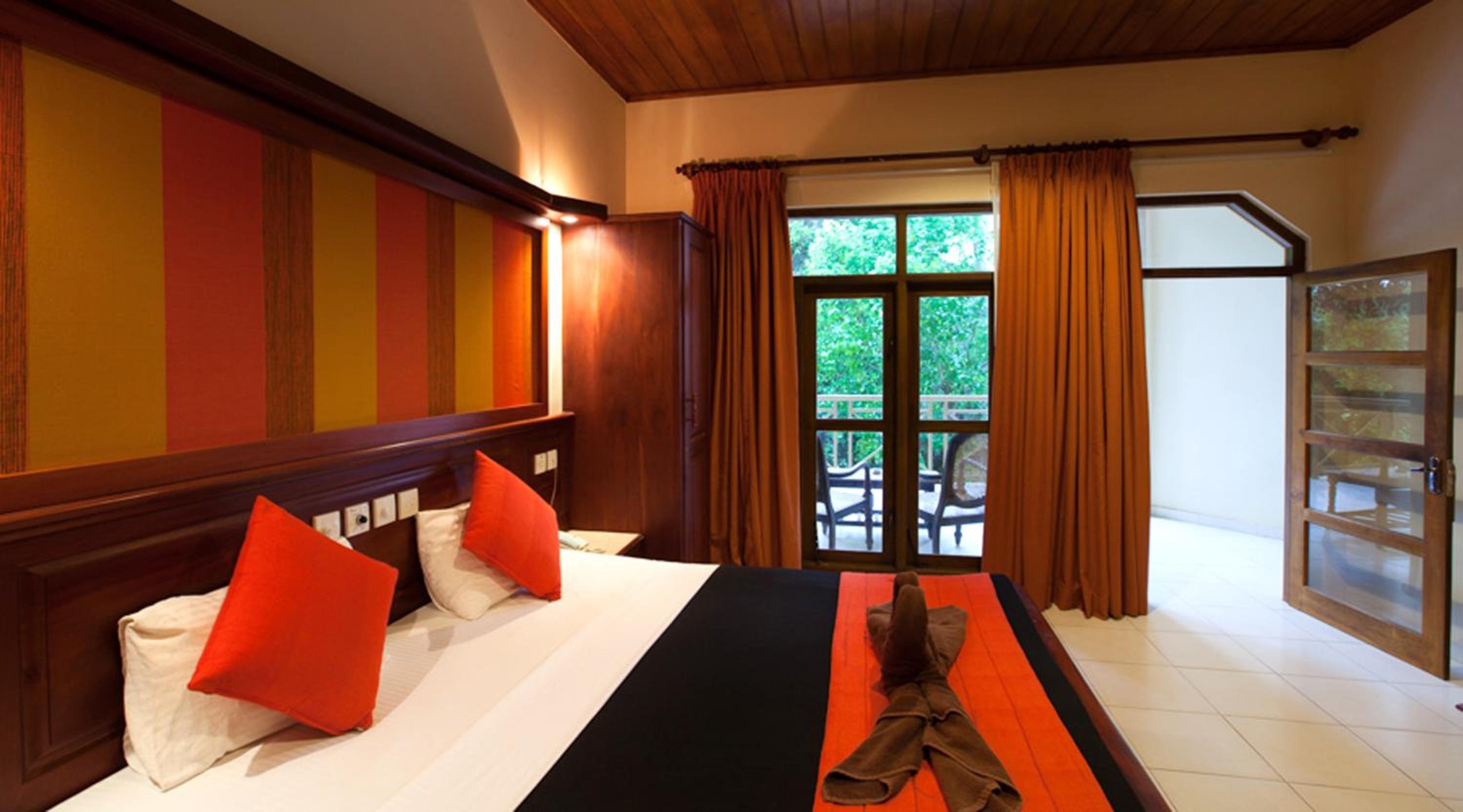 Superior Deluxe Double/Twin Room with 10% Discount on F&B, Laundry & Spa photo 2