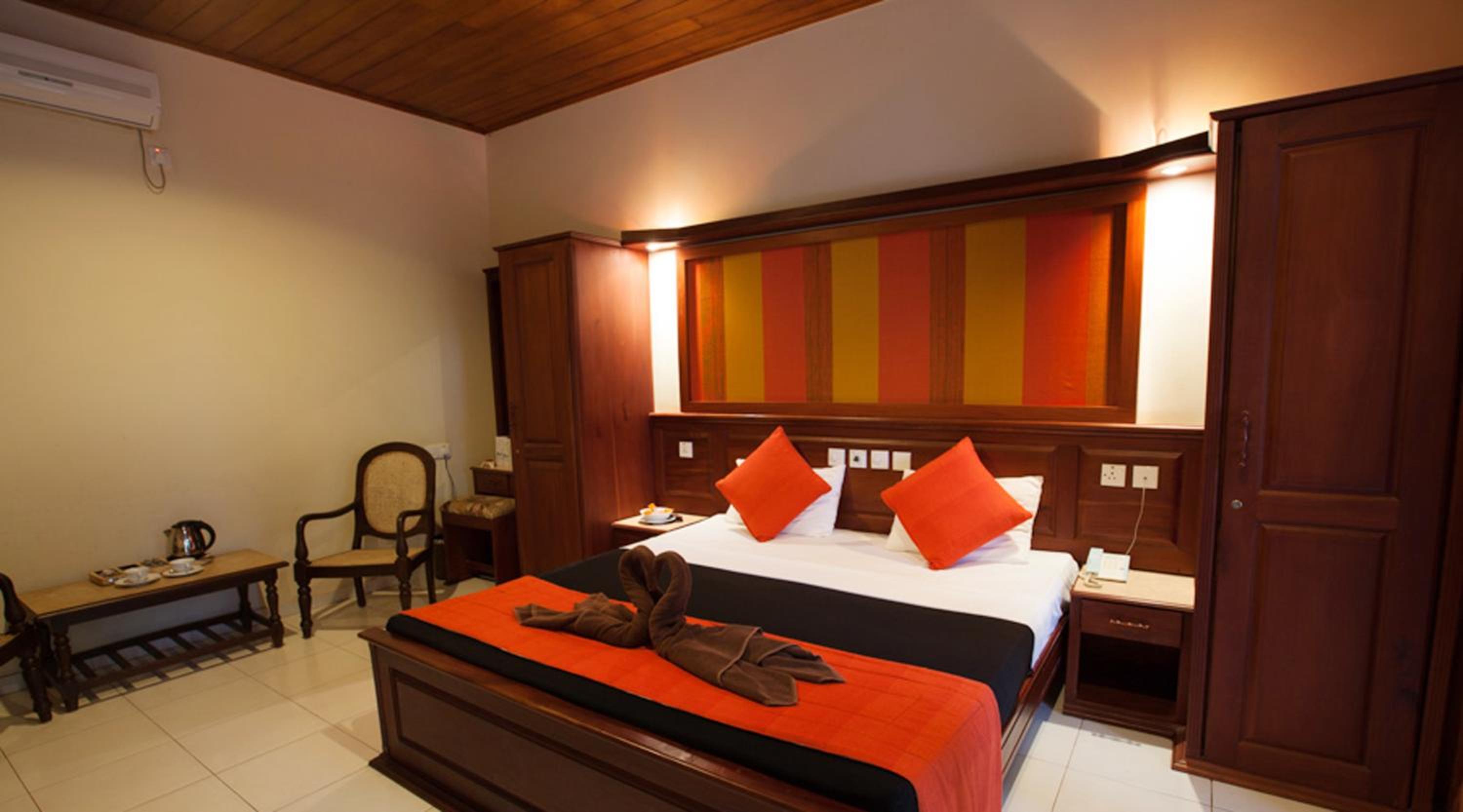 Deluxe Double Room with 10% Discount on F&B, Laundry & Spa photo 1