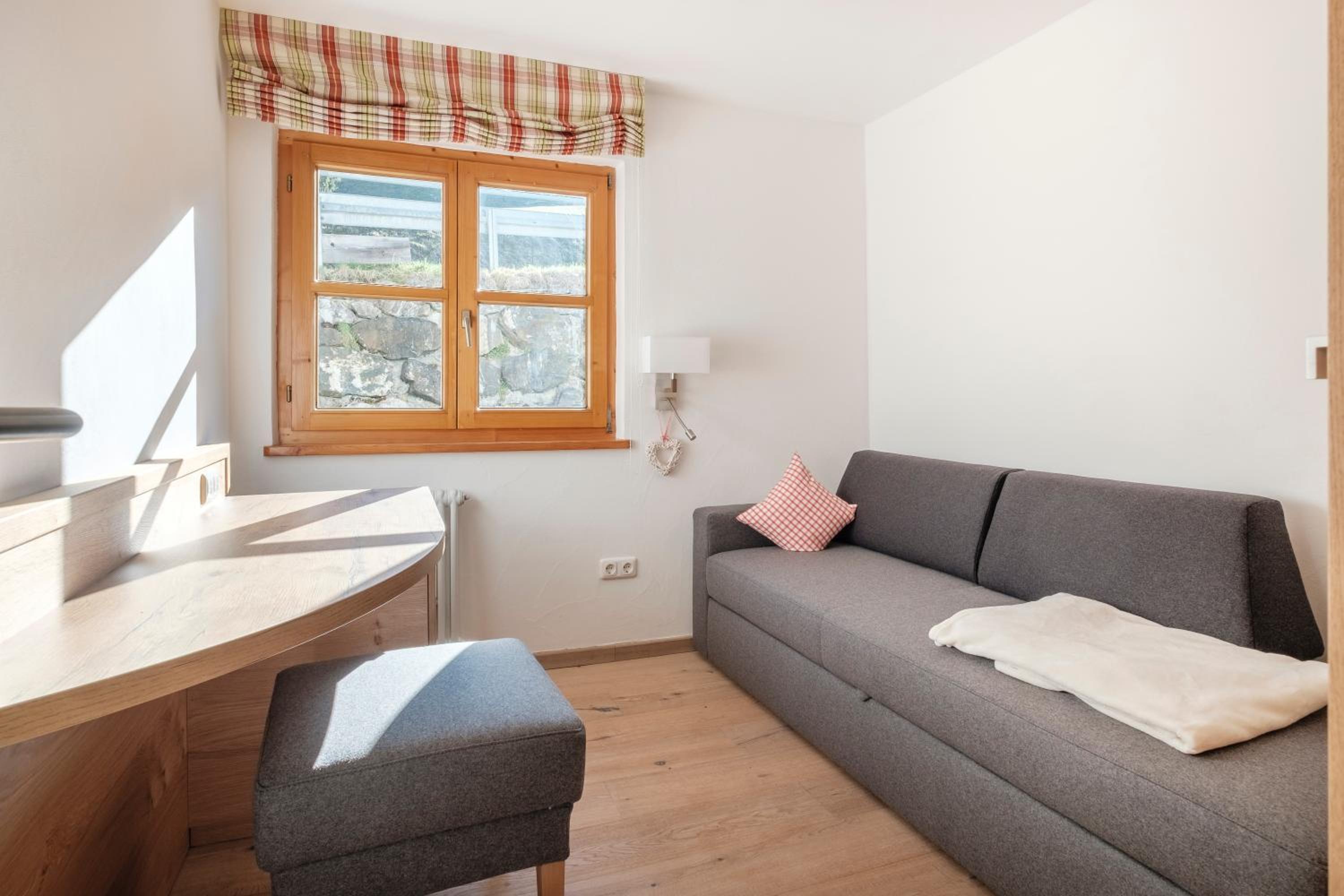 Apartment with Mountain View photo 1