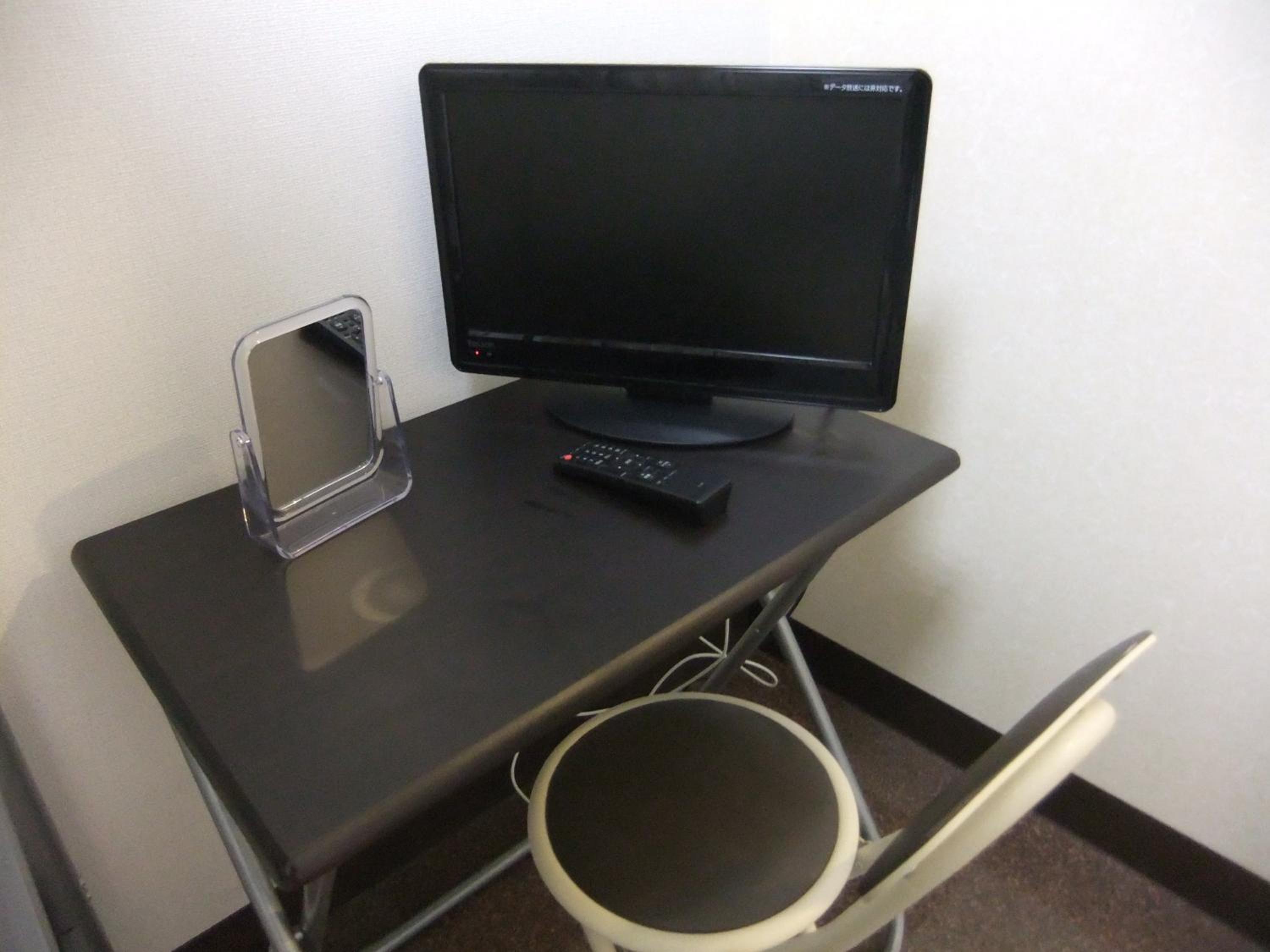Twin Room - Photo 6
