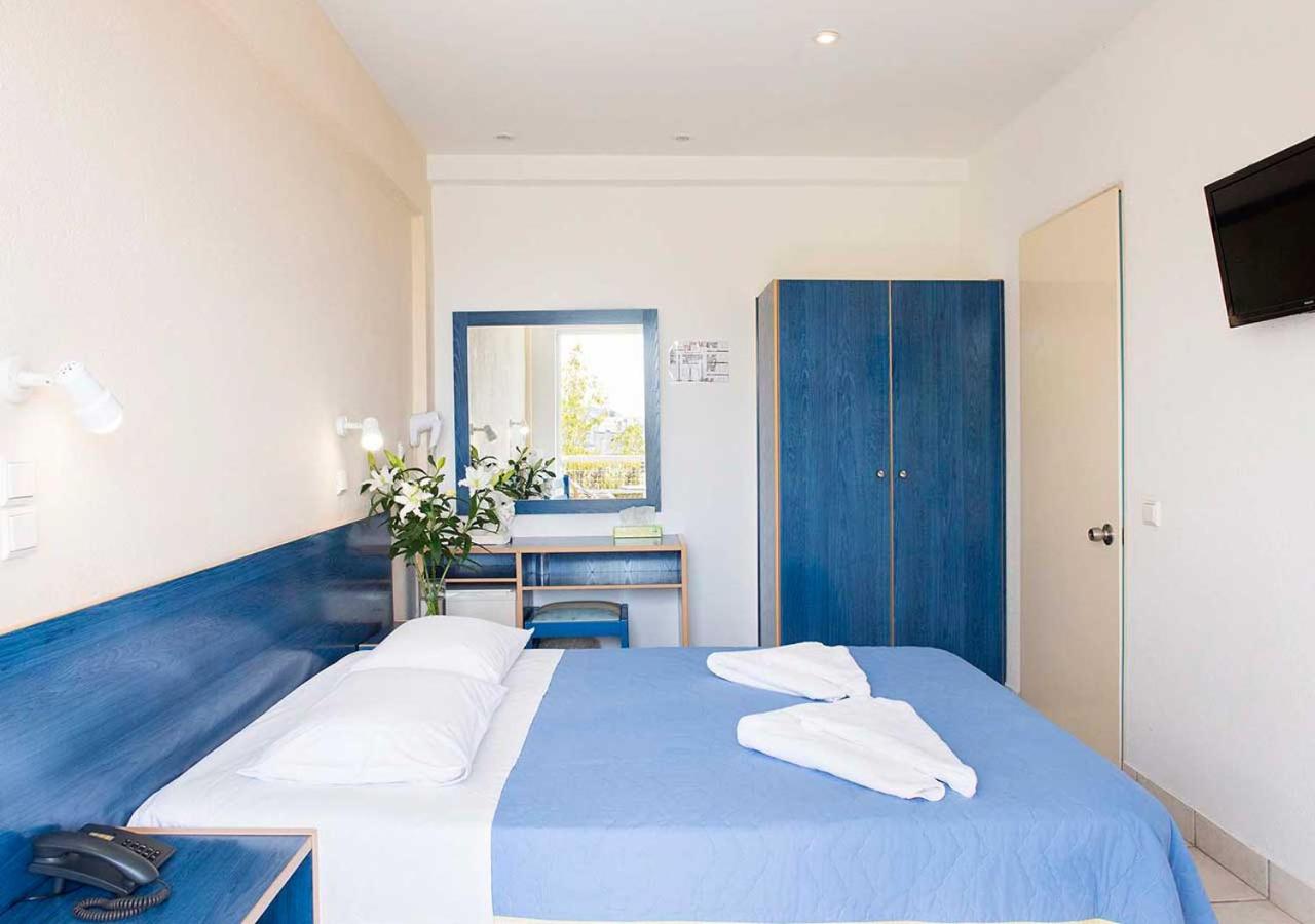 Twin Room - Photo 3