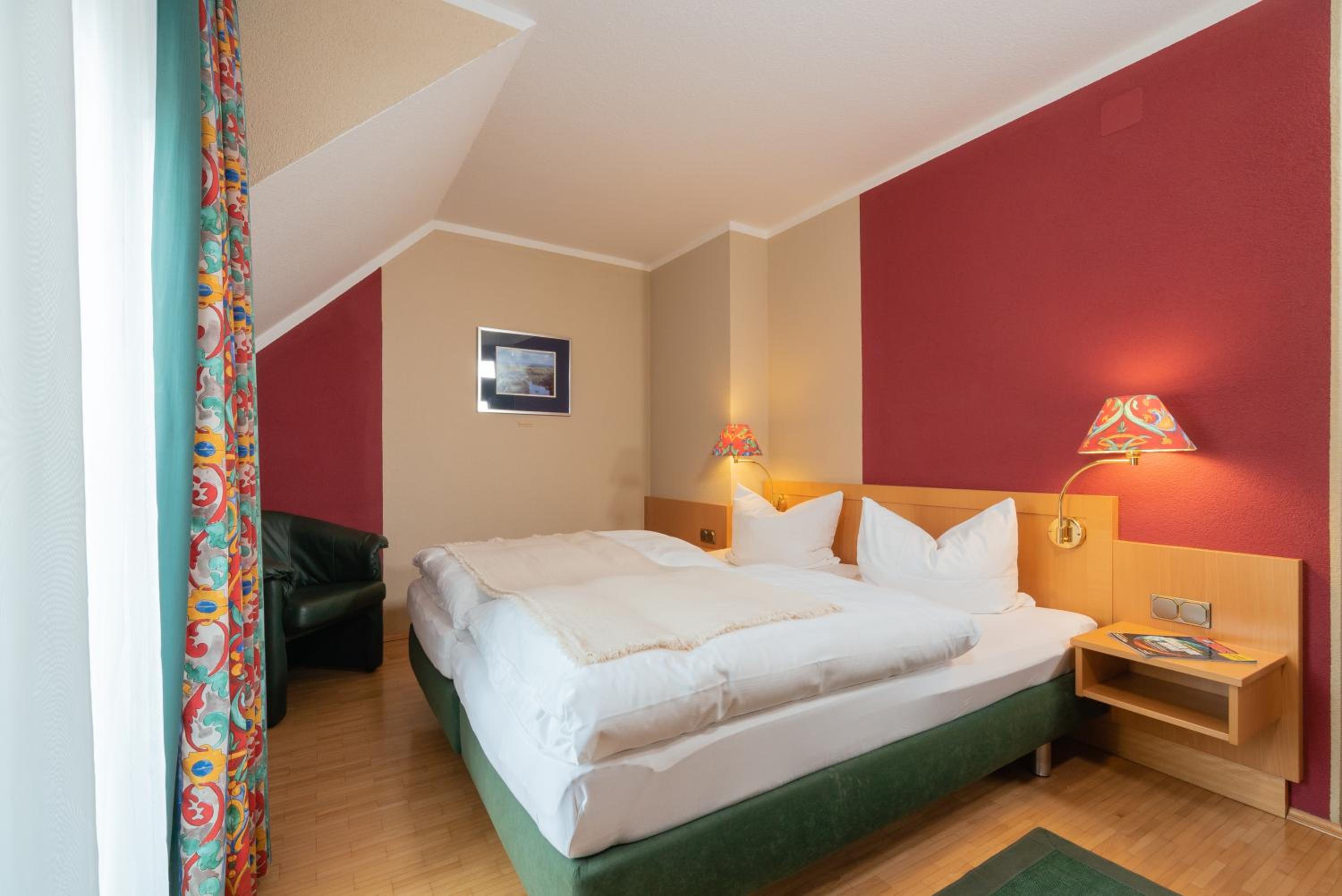 Triple Room with Private Bathroom photo 3