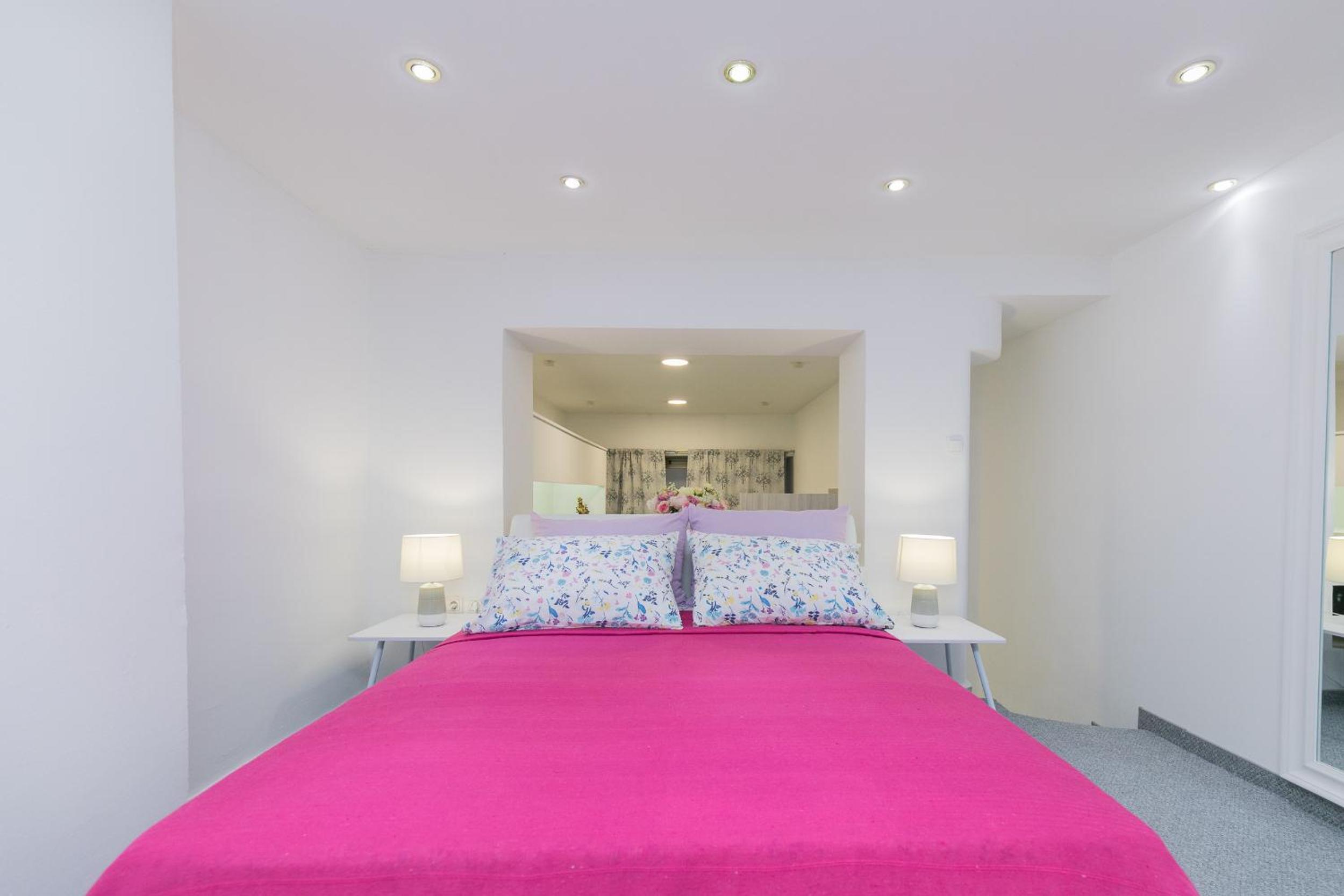 Double or Twin Room with Private Bathroom