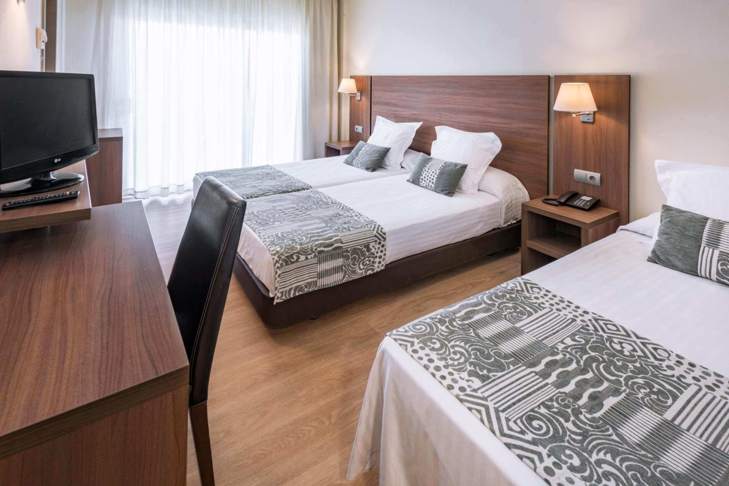 Triple Room (3 Adults)  photo 2
