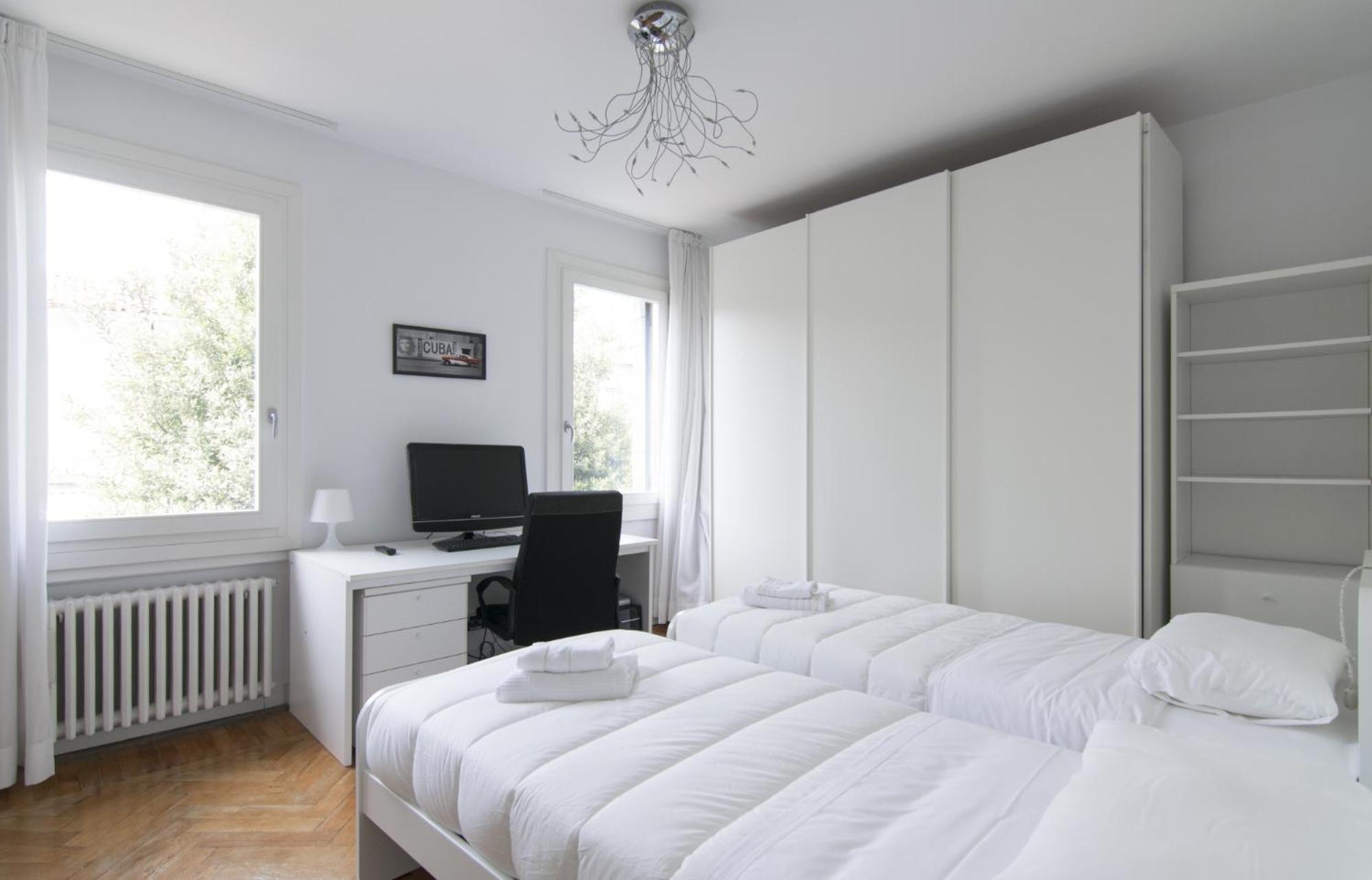 Apartment with Terrace photo 2