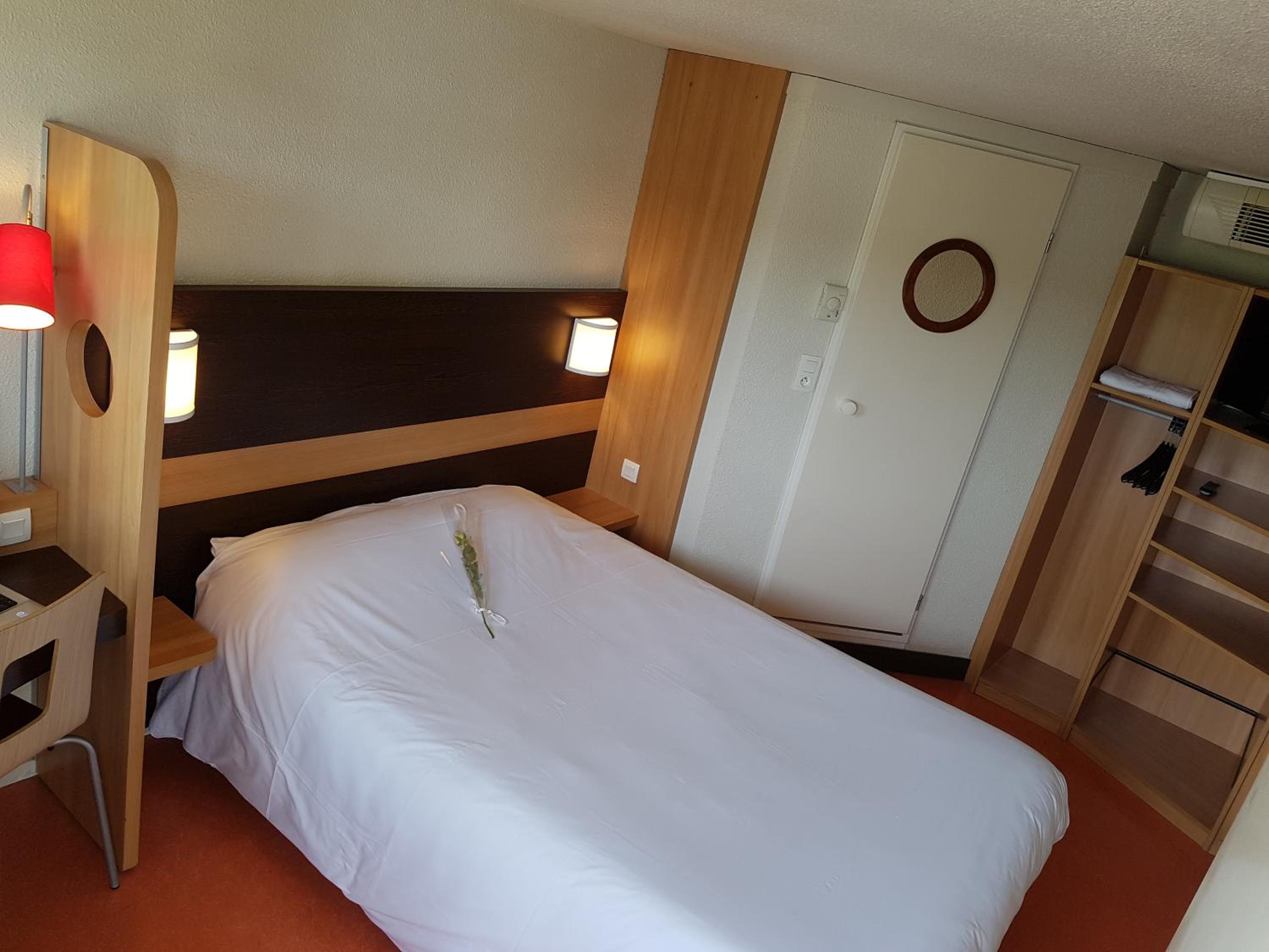 Double Room - Photo 3