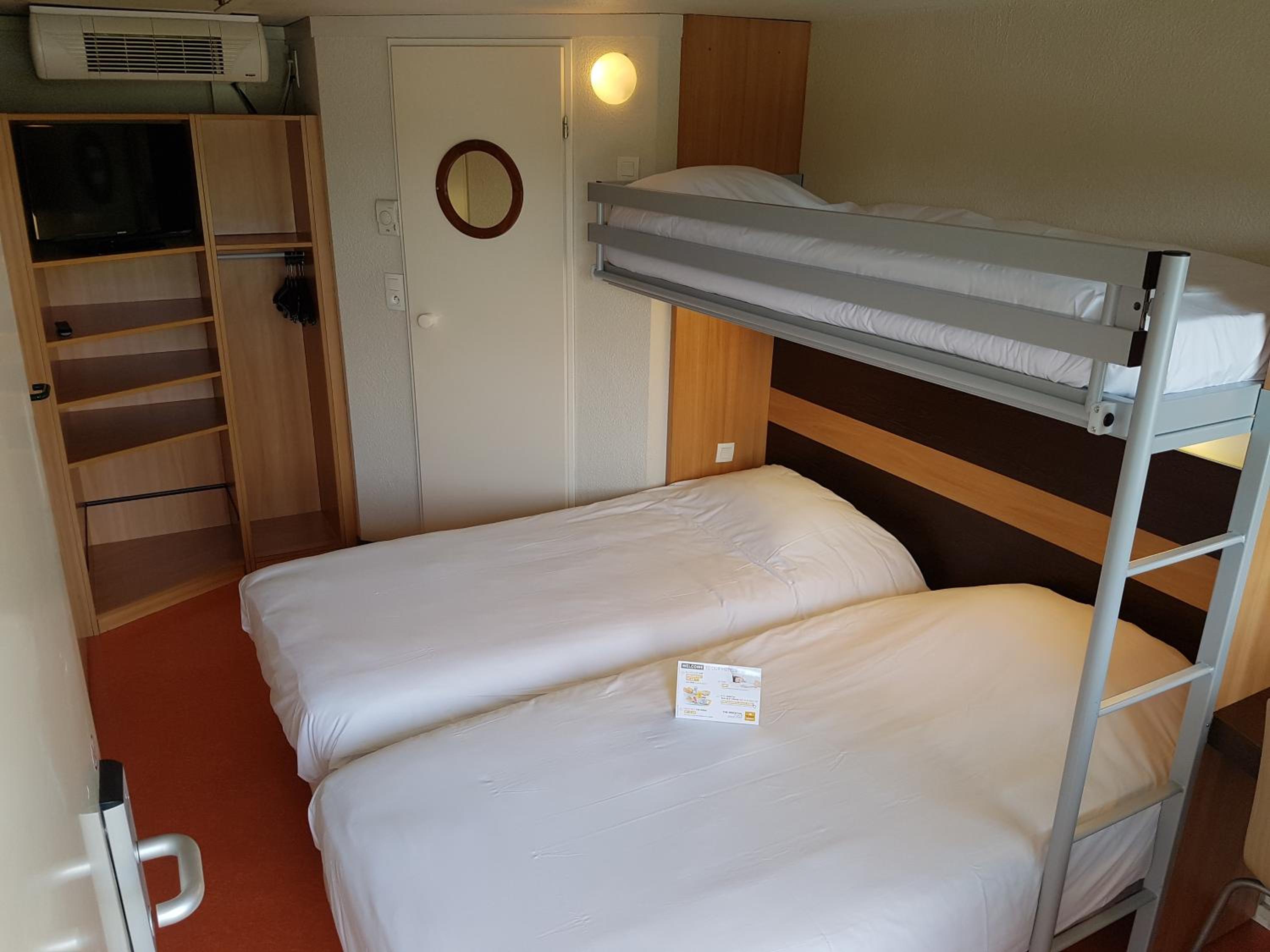 Triple Room - Photo 1