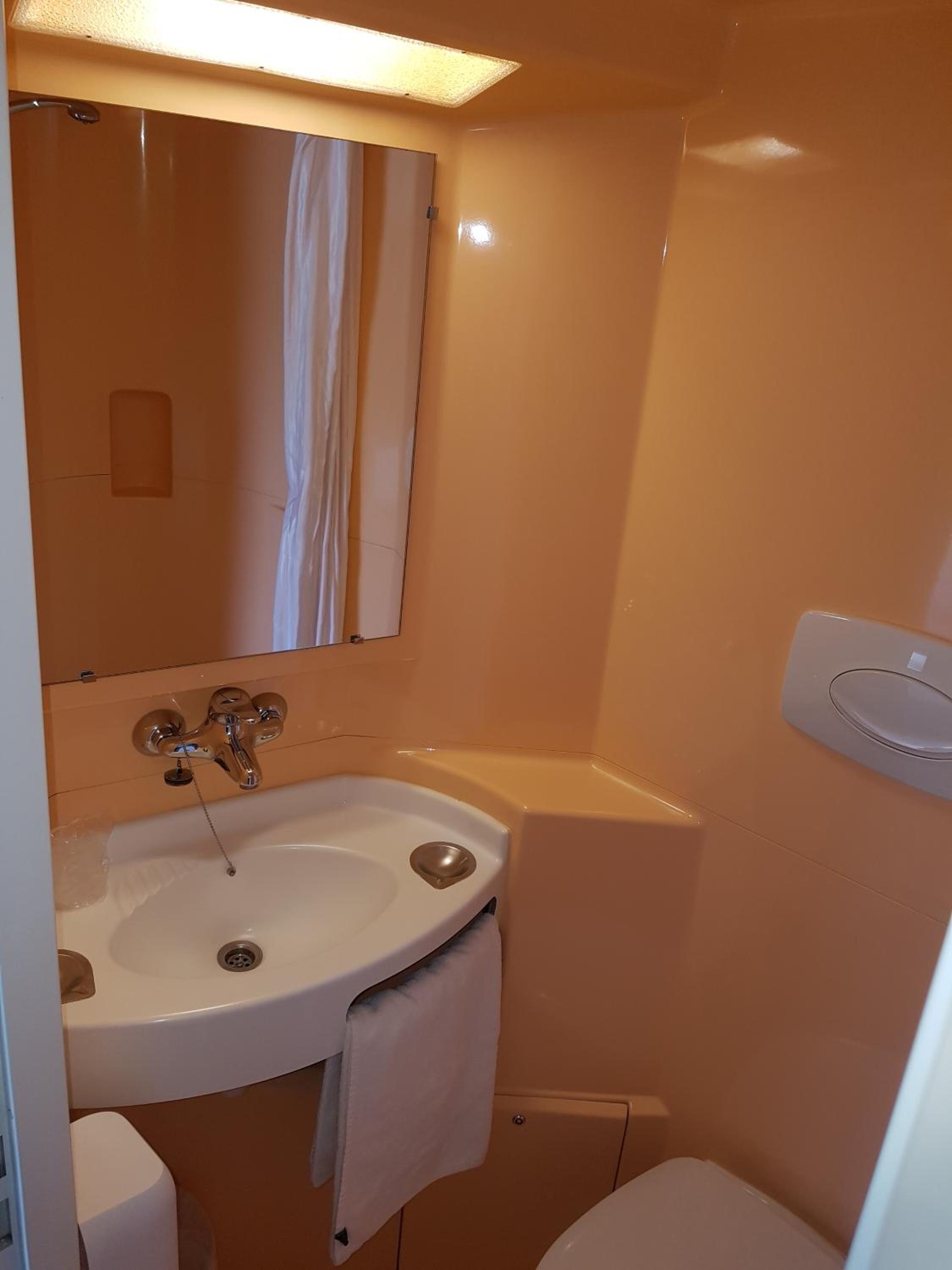 Double Room - Photo 4