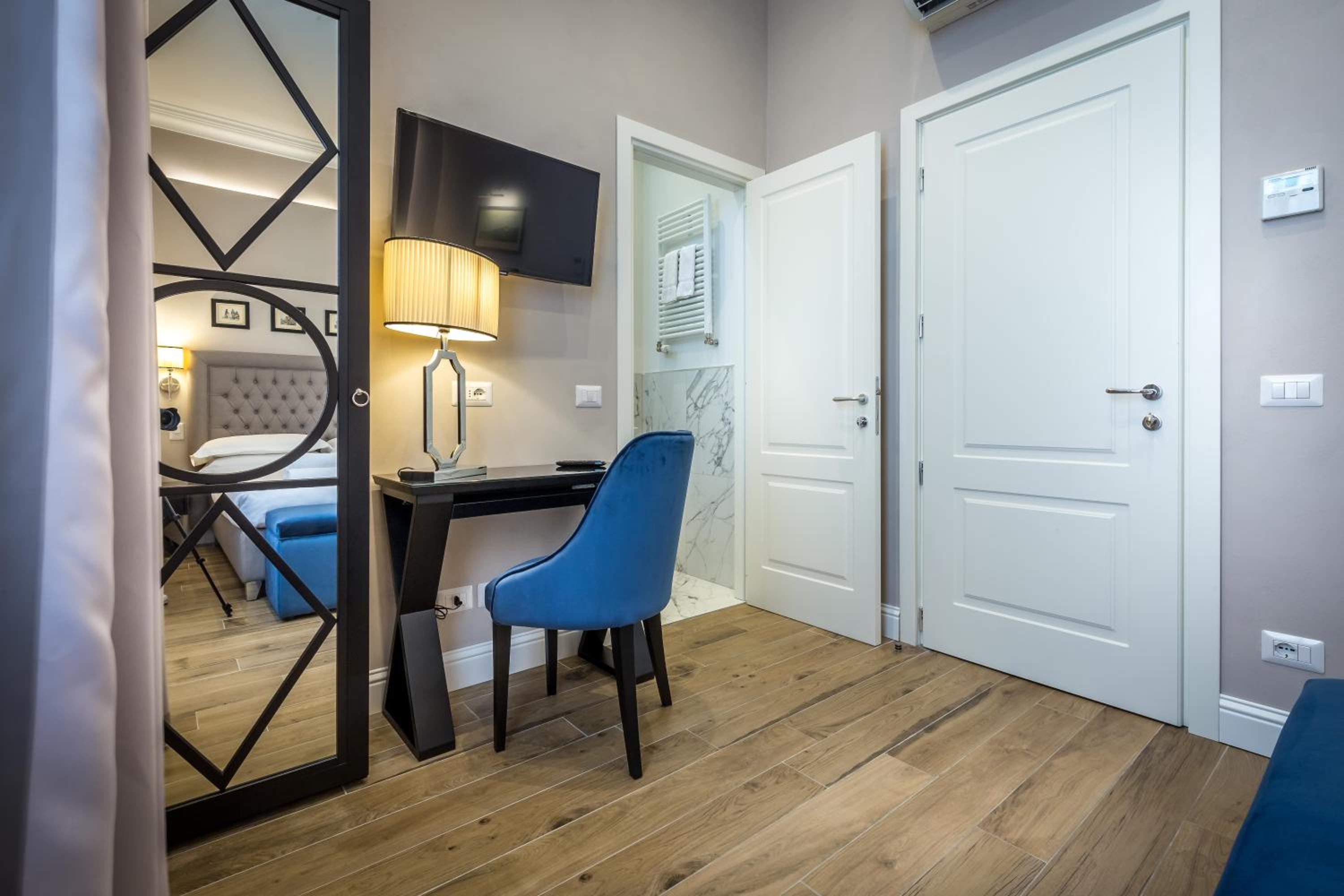 Economy Double Room photo 1
