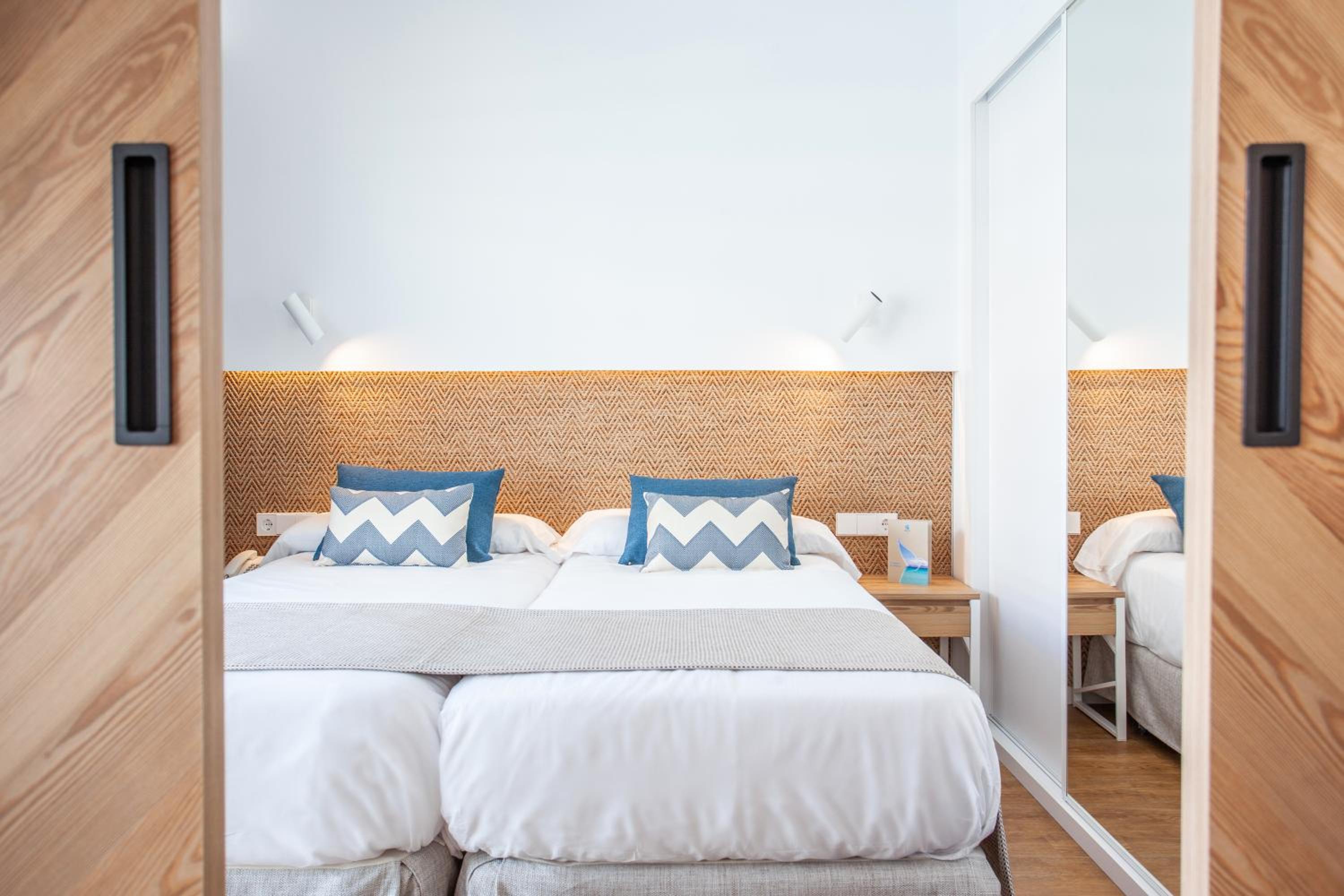 One-Bedroom Apartment - Photo 9