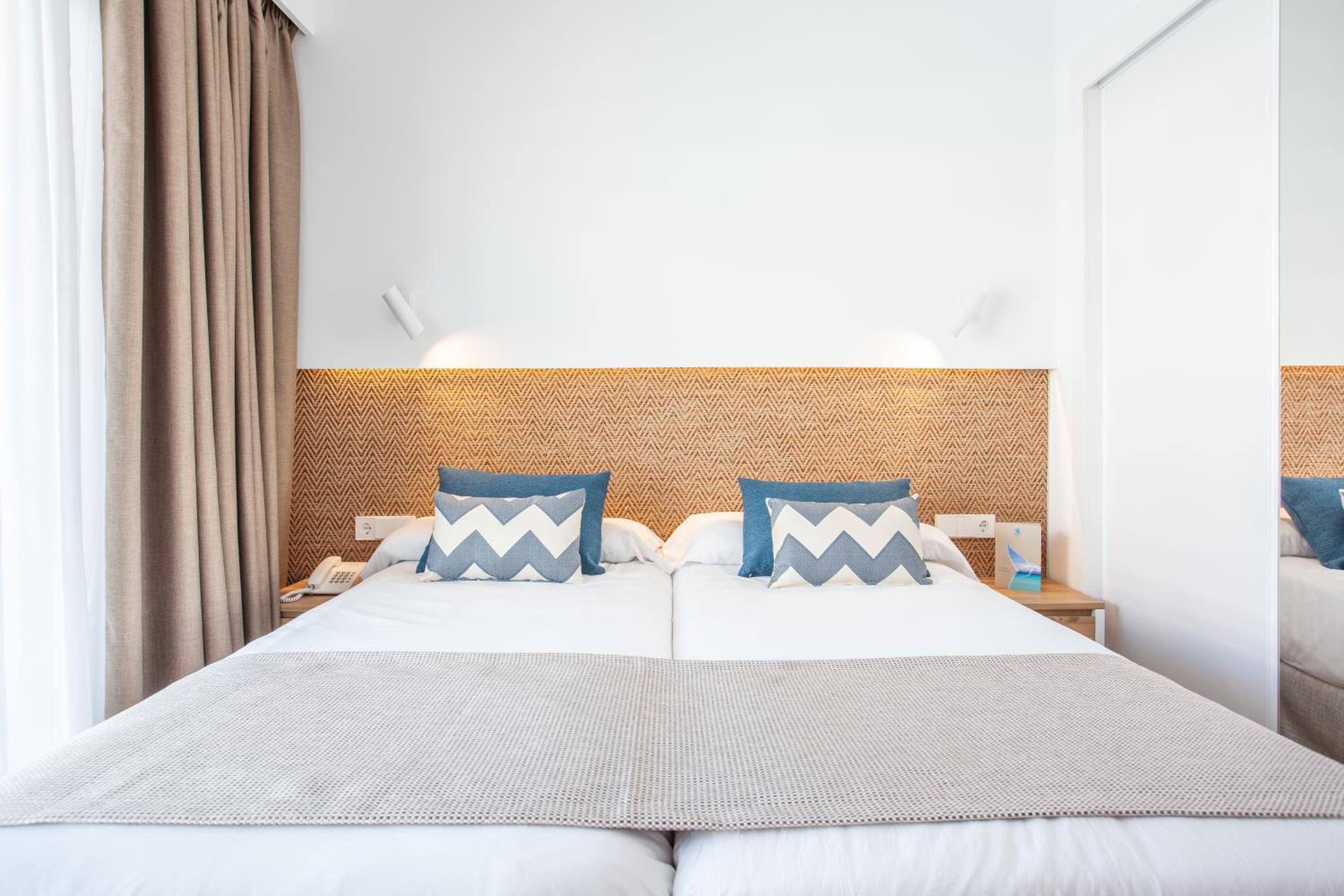 One-Bedroom Apartment - Photo 3